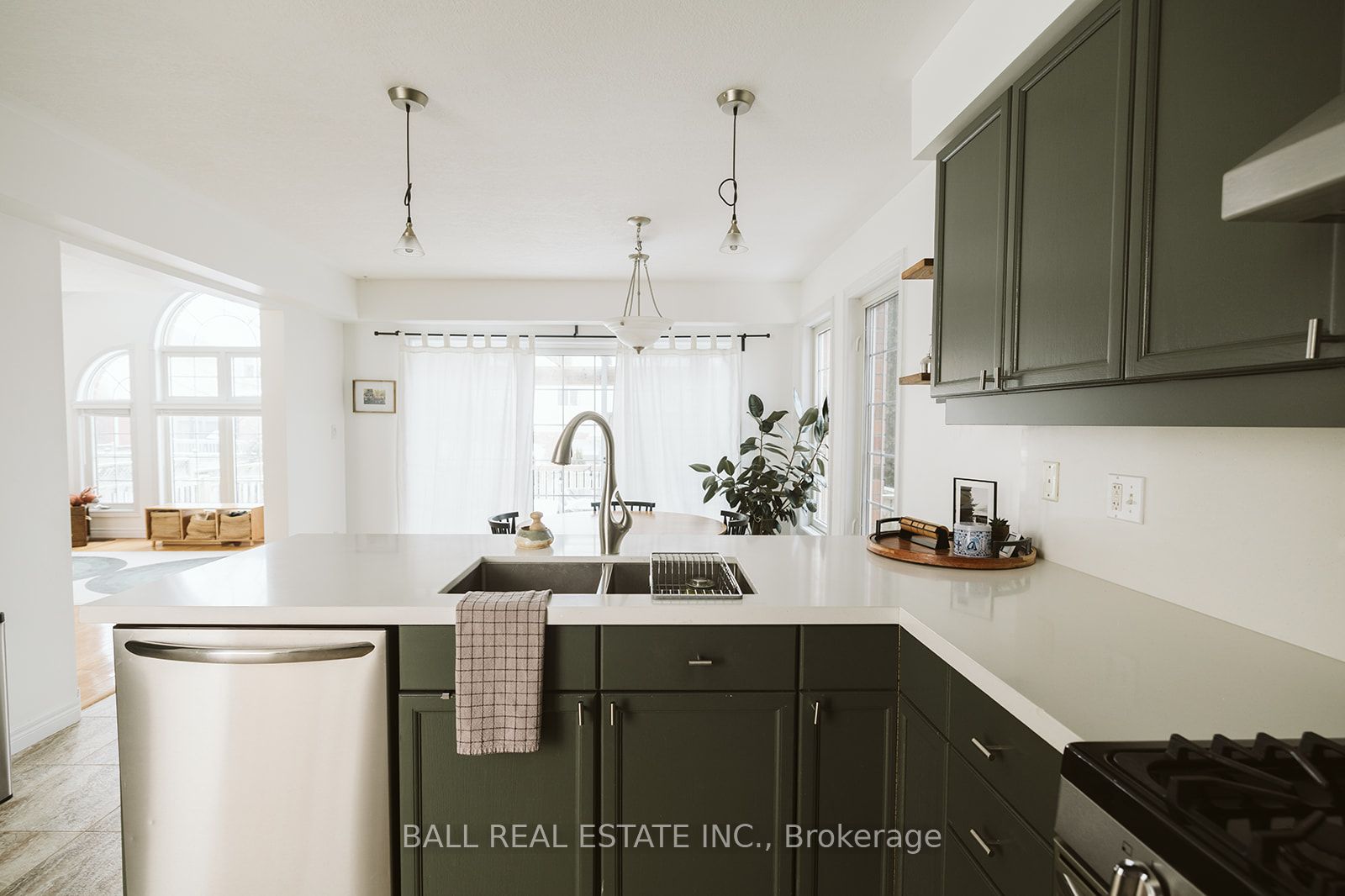 66 Highlands Crescent Property Photo 15