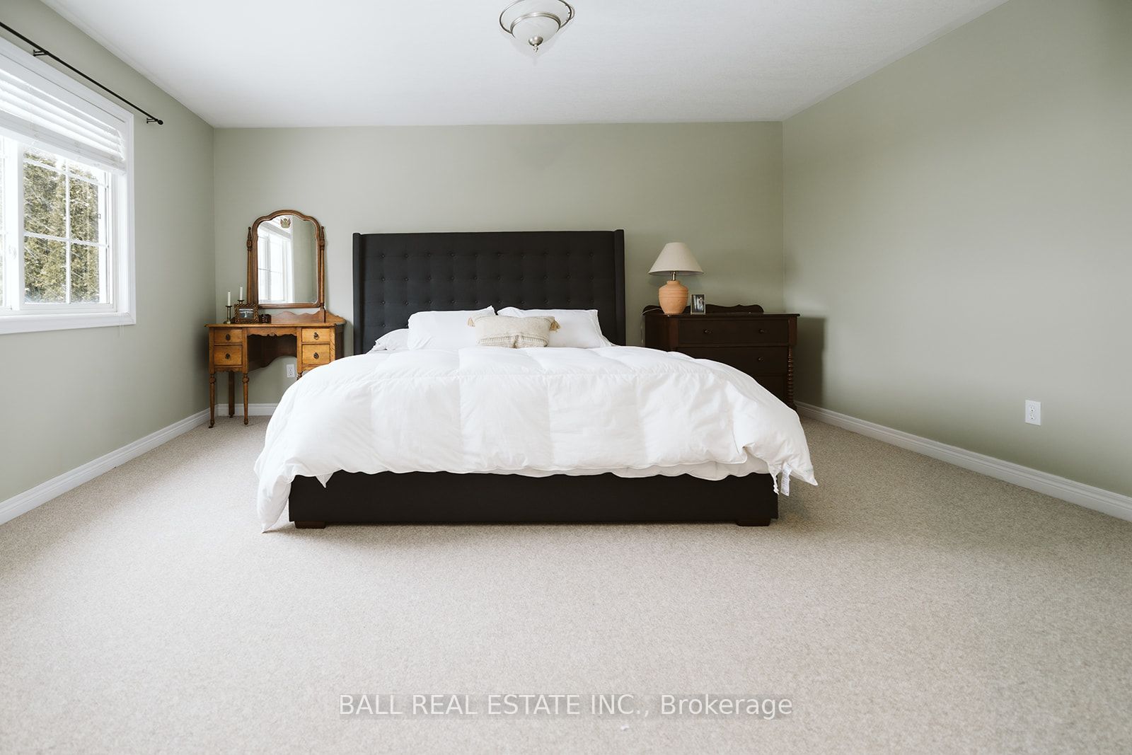 66 Highlands Crescent Property Photo 36