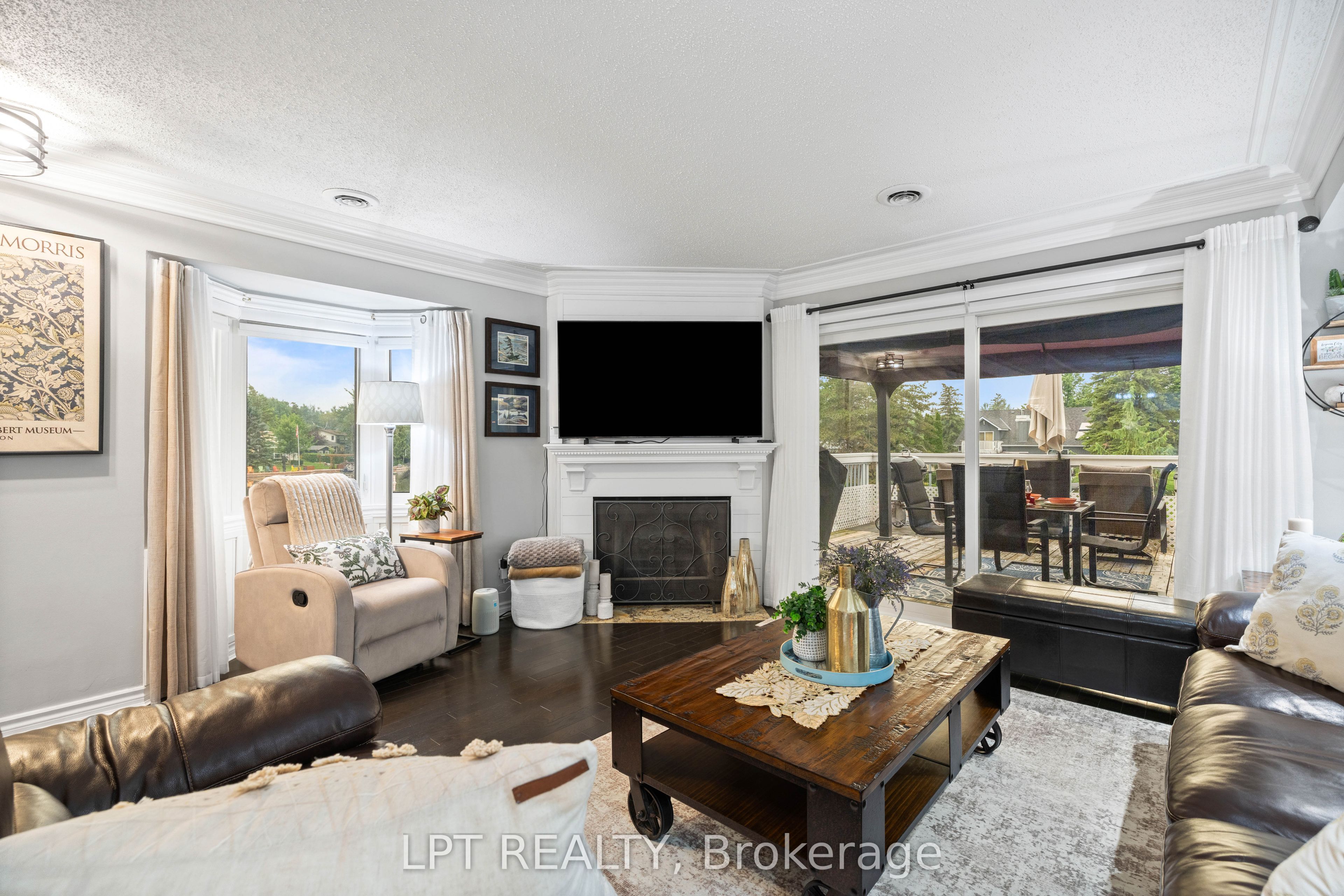 30 Laguna Parkway 1 Property Photo 23