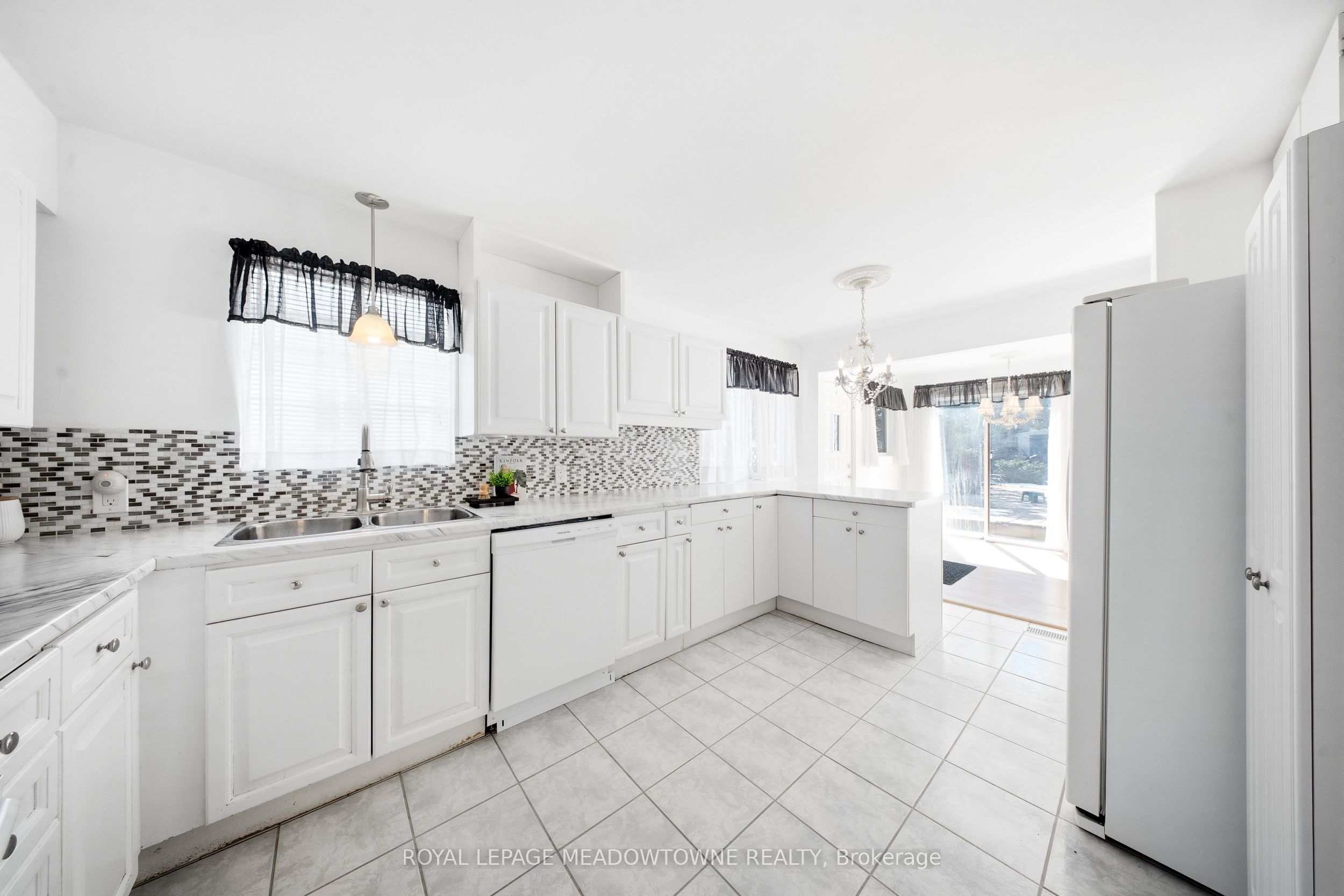 209 Cliff Road Property Photo 12