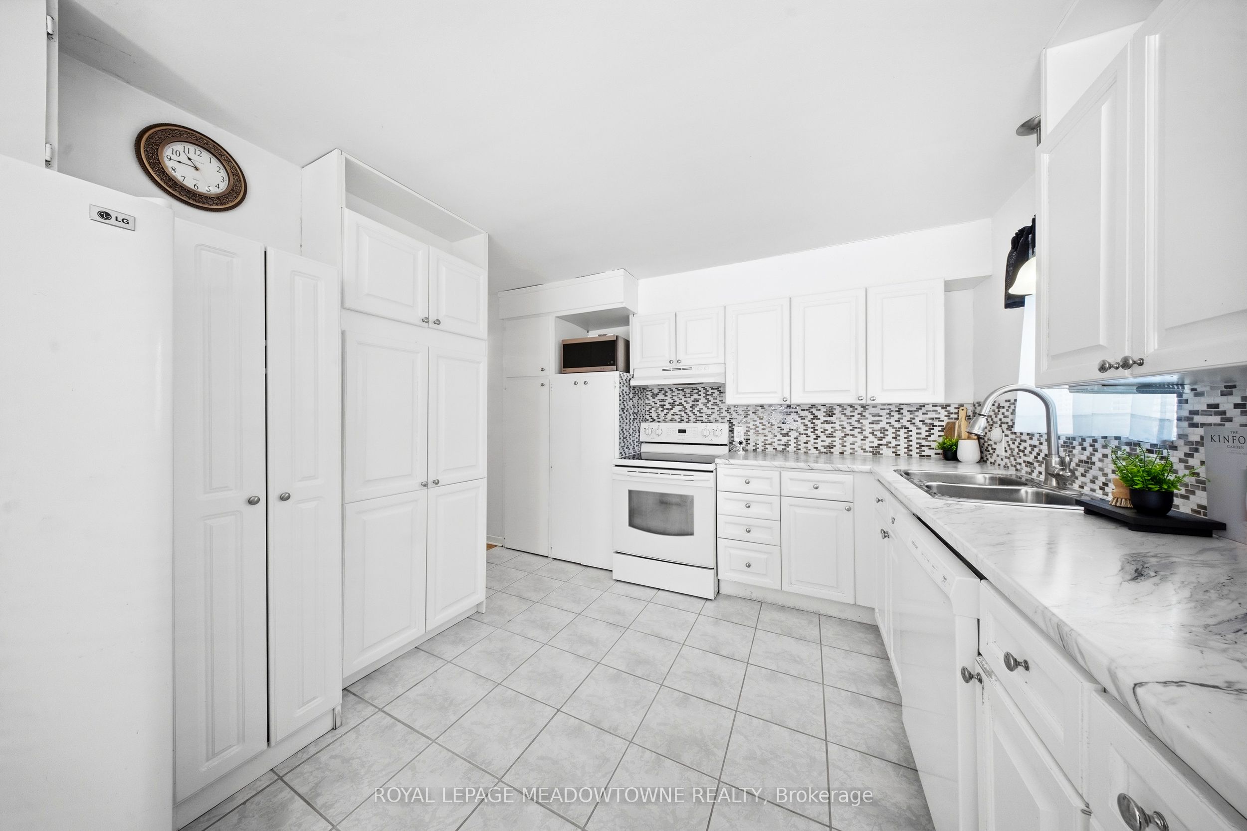 209 Cliff Road Property Photo 13