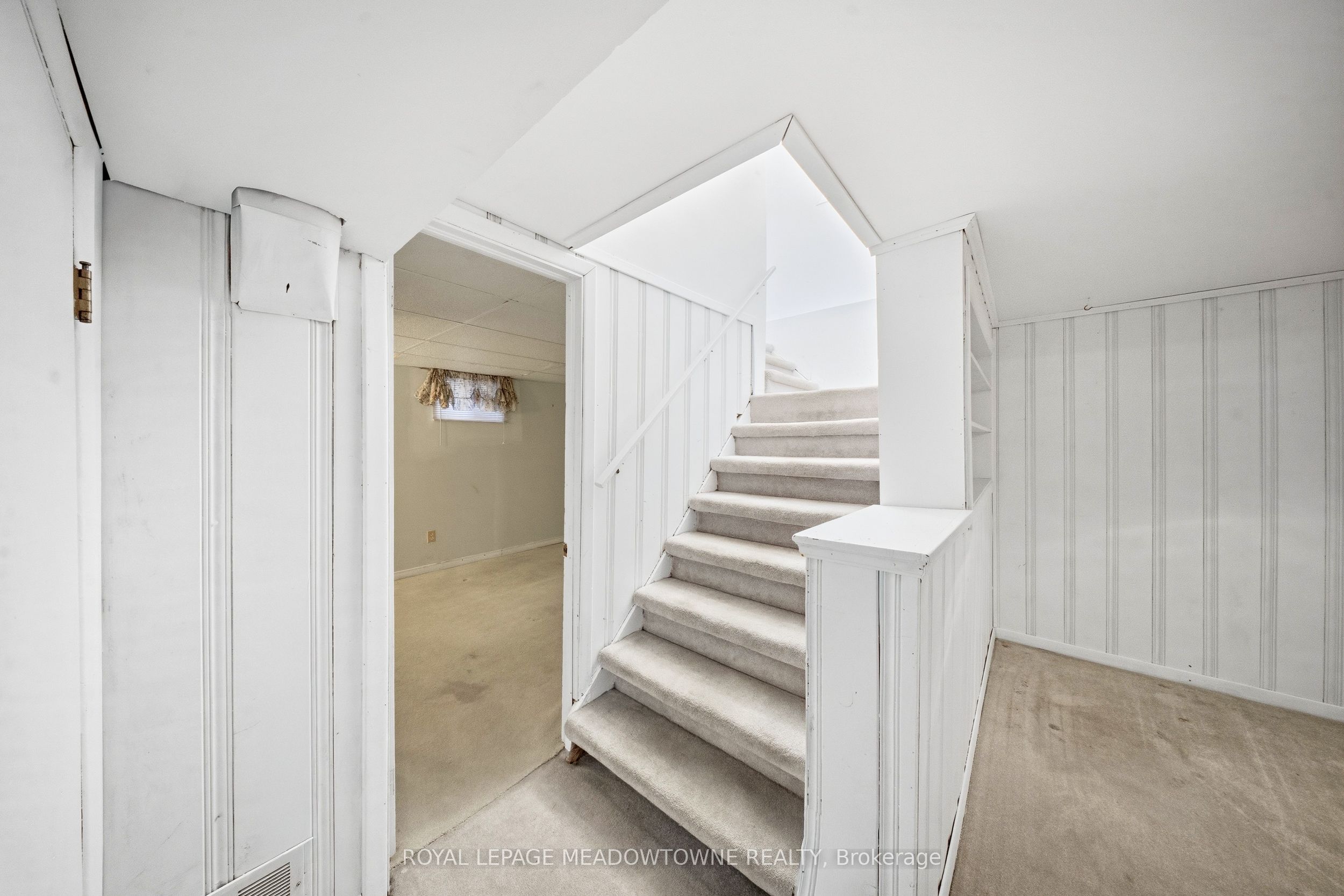 209 Cliff Road Property Photo 25