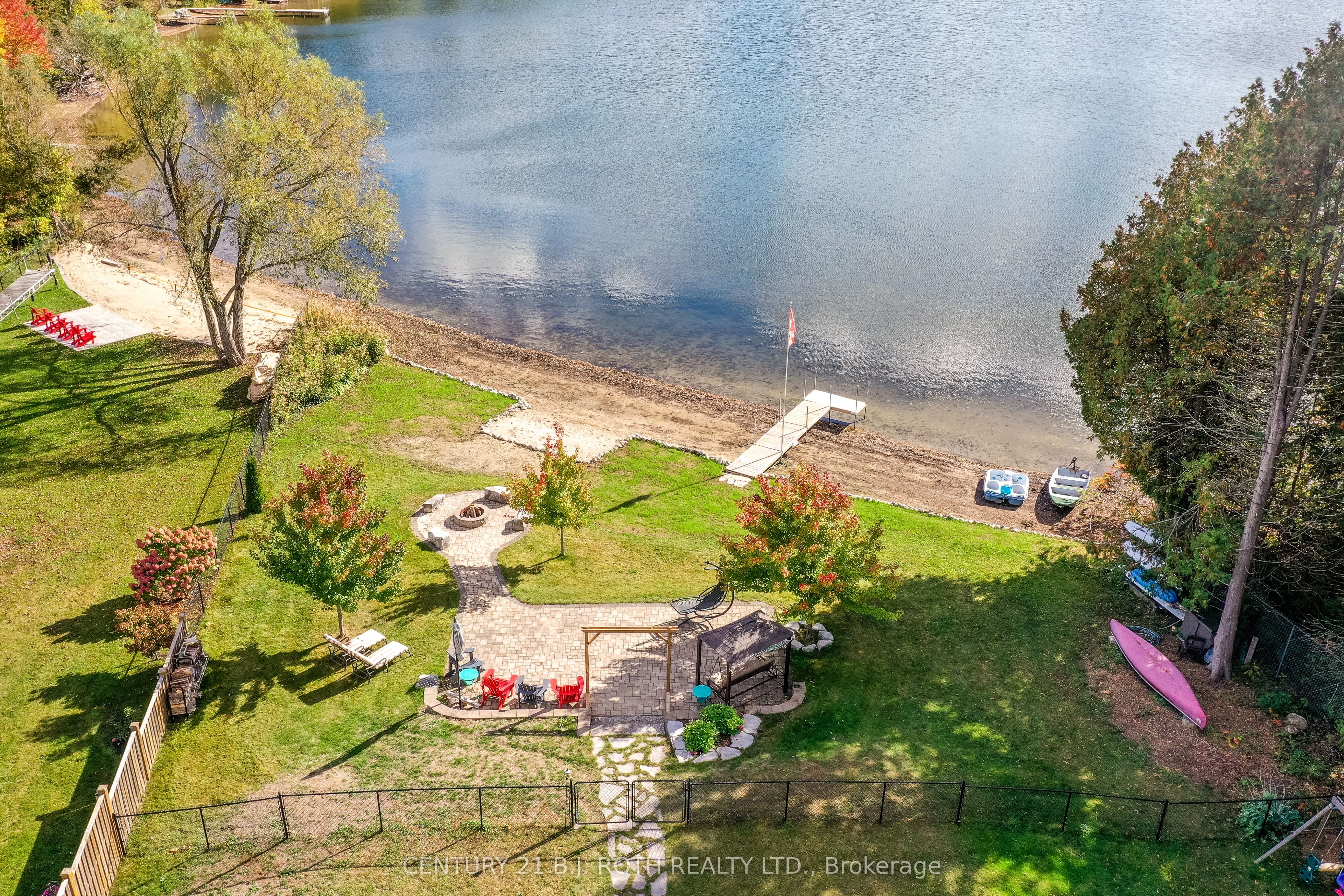 3371 Lake St. George Boulevard Property Photo 2
