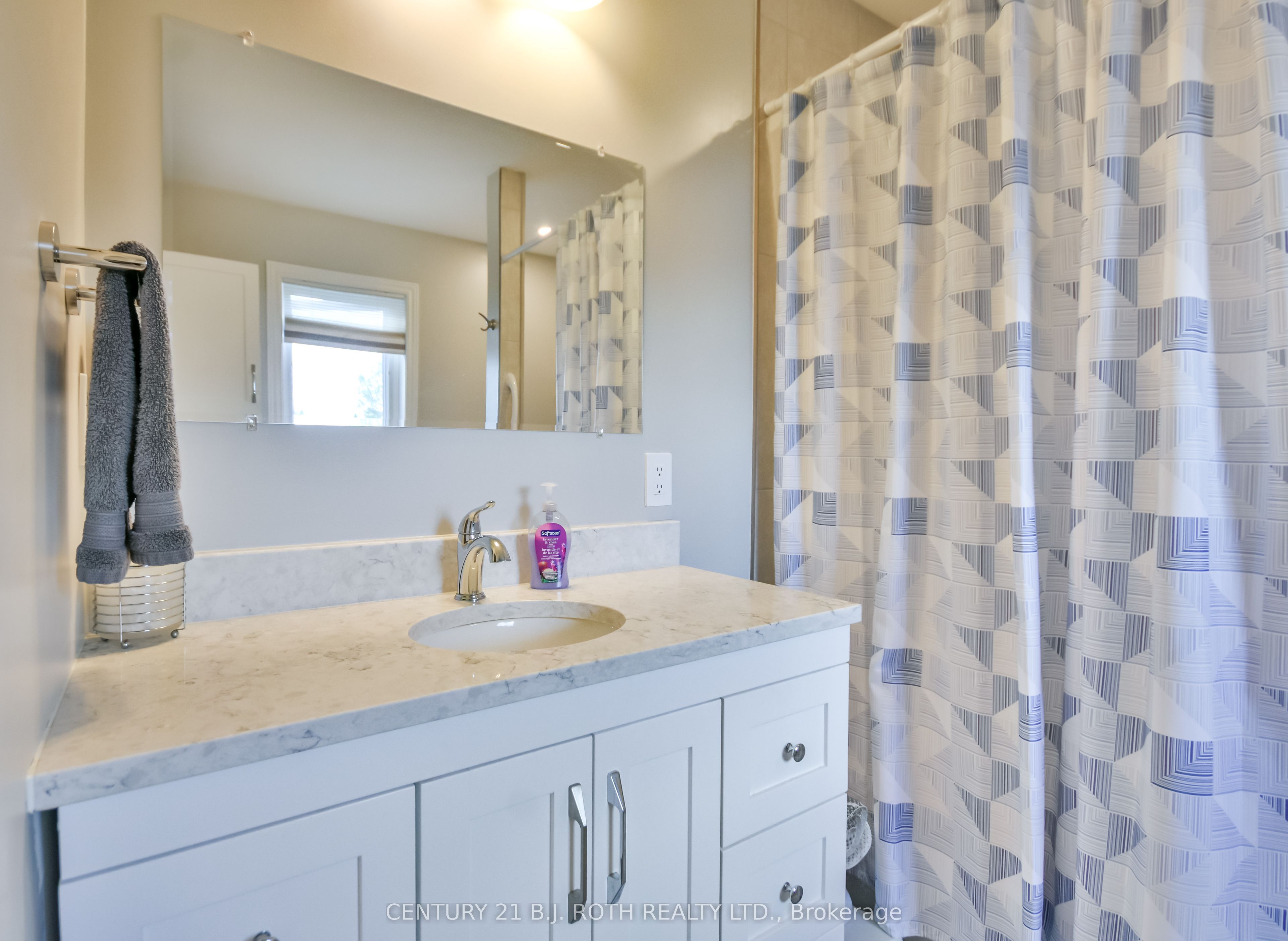 3371 Lake St. George Boulevard Property Photo 20