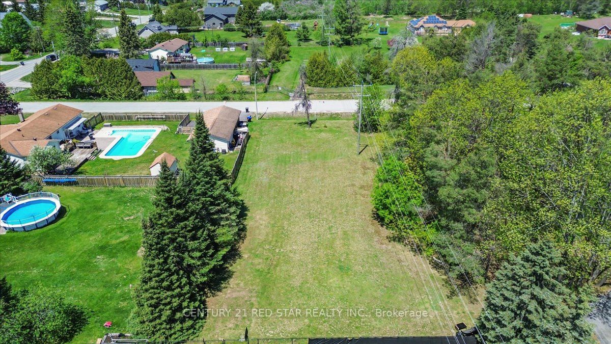 1775 Loretta Avenue Property Photo 4