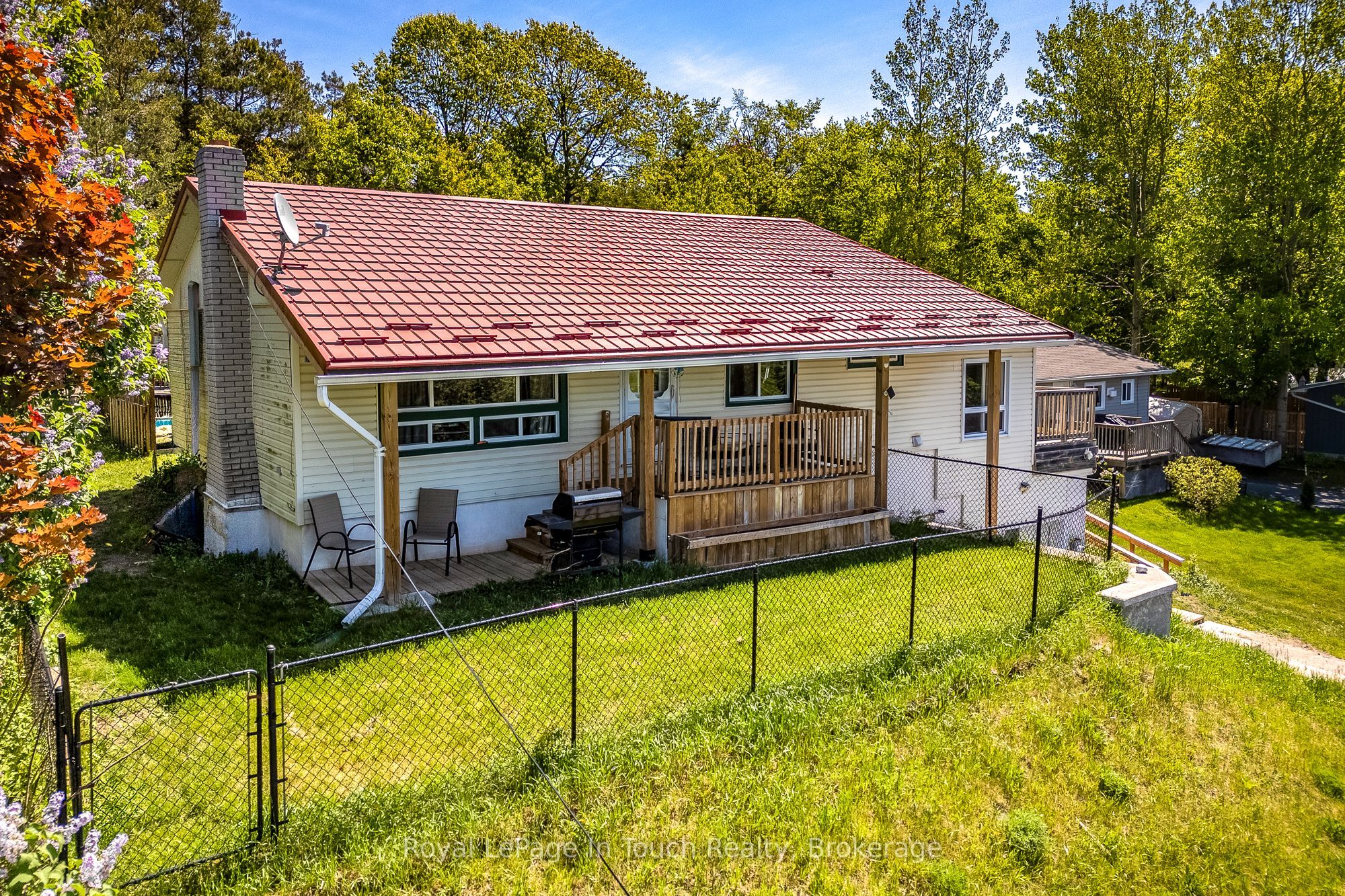 477 Murray Road Property Photo 2