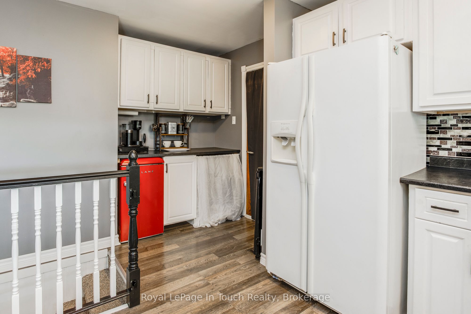 477 Murray Road Property Photo 7