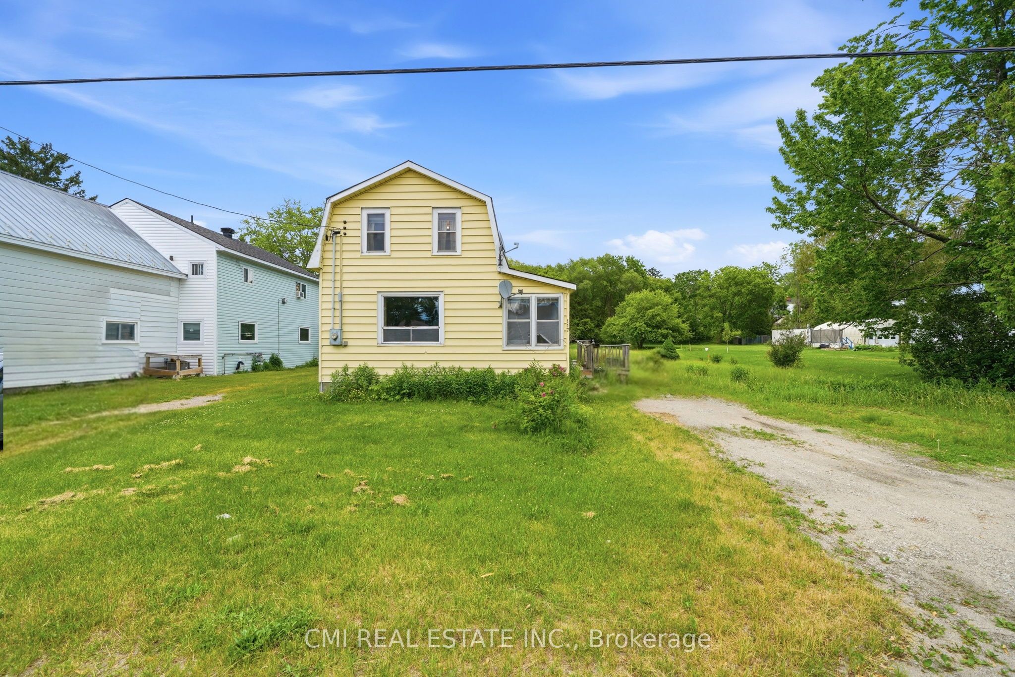 117 Fox Street Property Photo 3