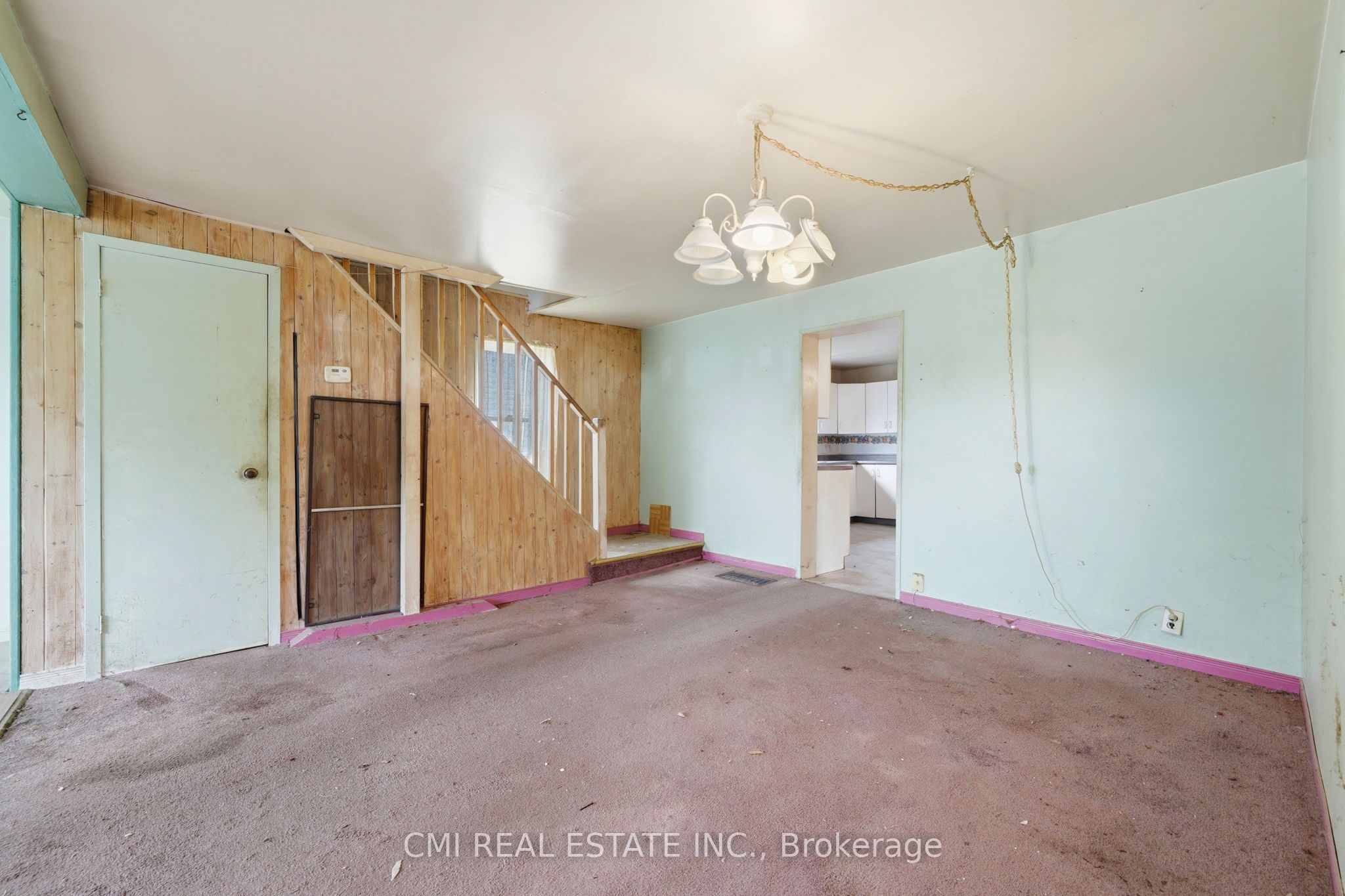 117 Fox Street Property Photo 9