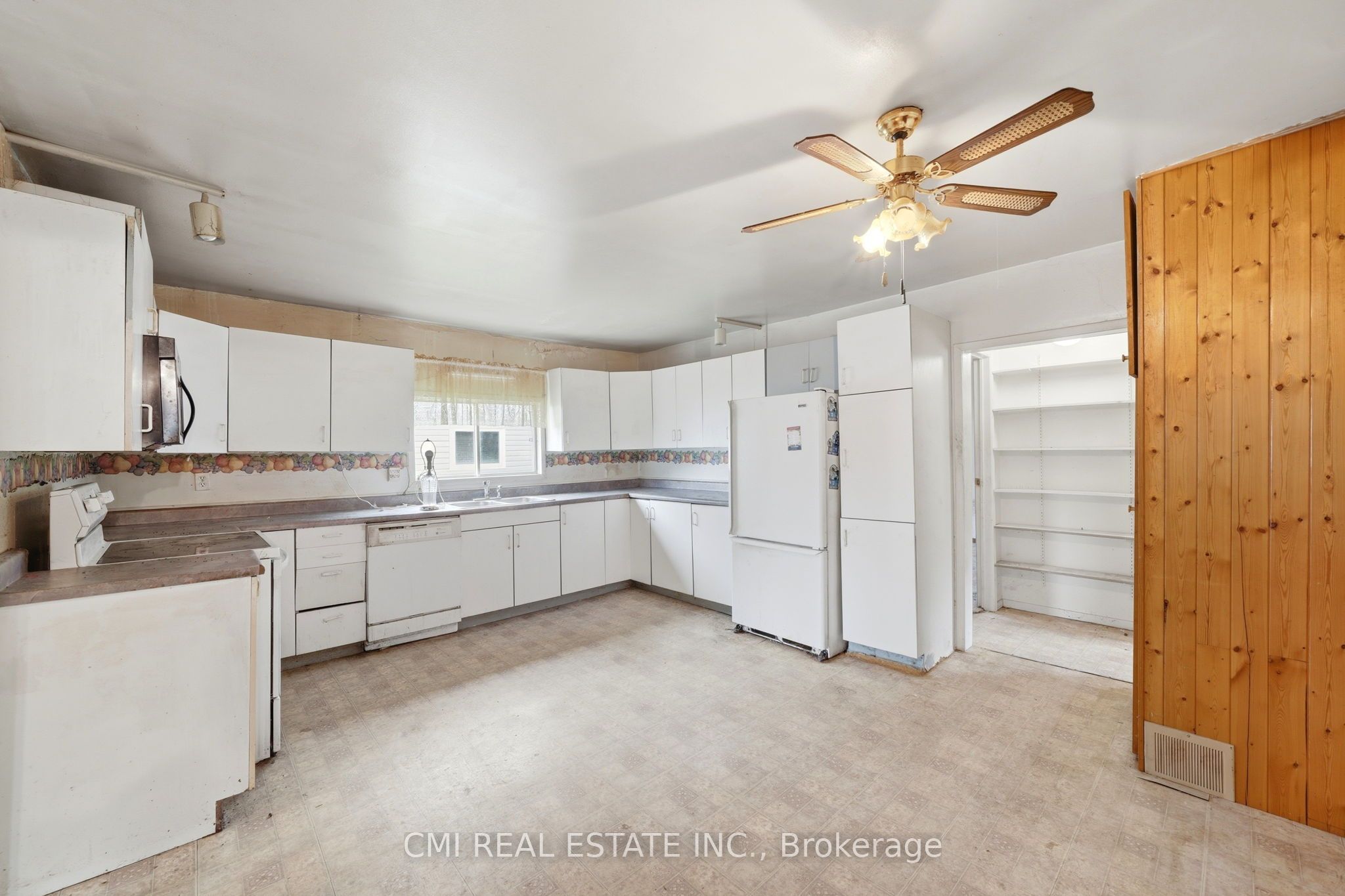 117 Fox Street Property Photo 12