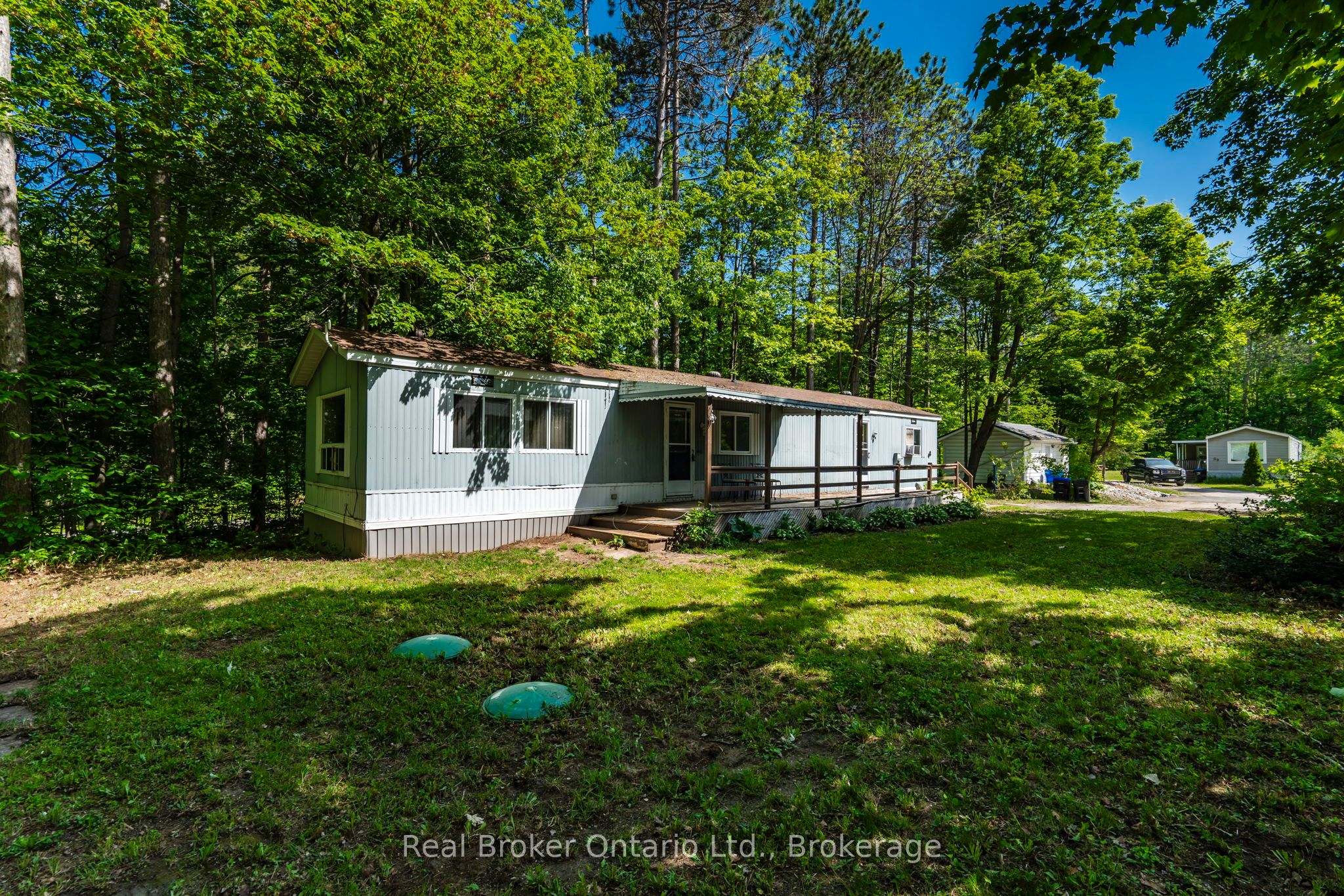 5263 Elliott Side Road 48 Property Photo 1