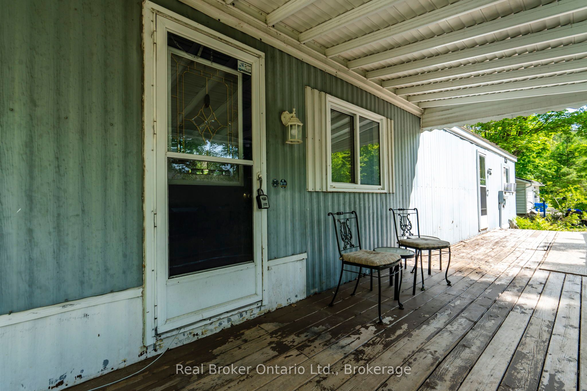 5263 Elliott Side Road 48 Property Photo 4
