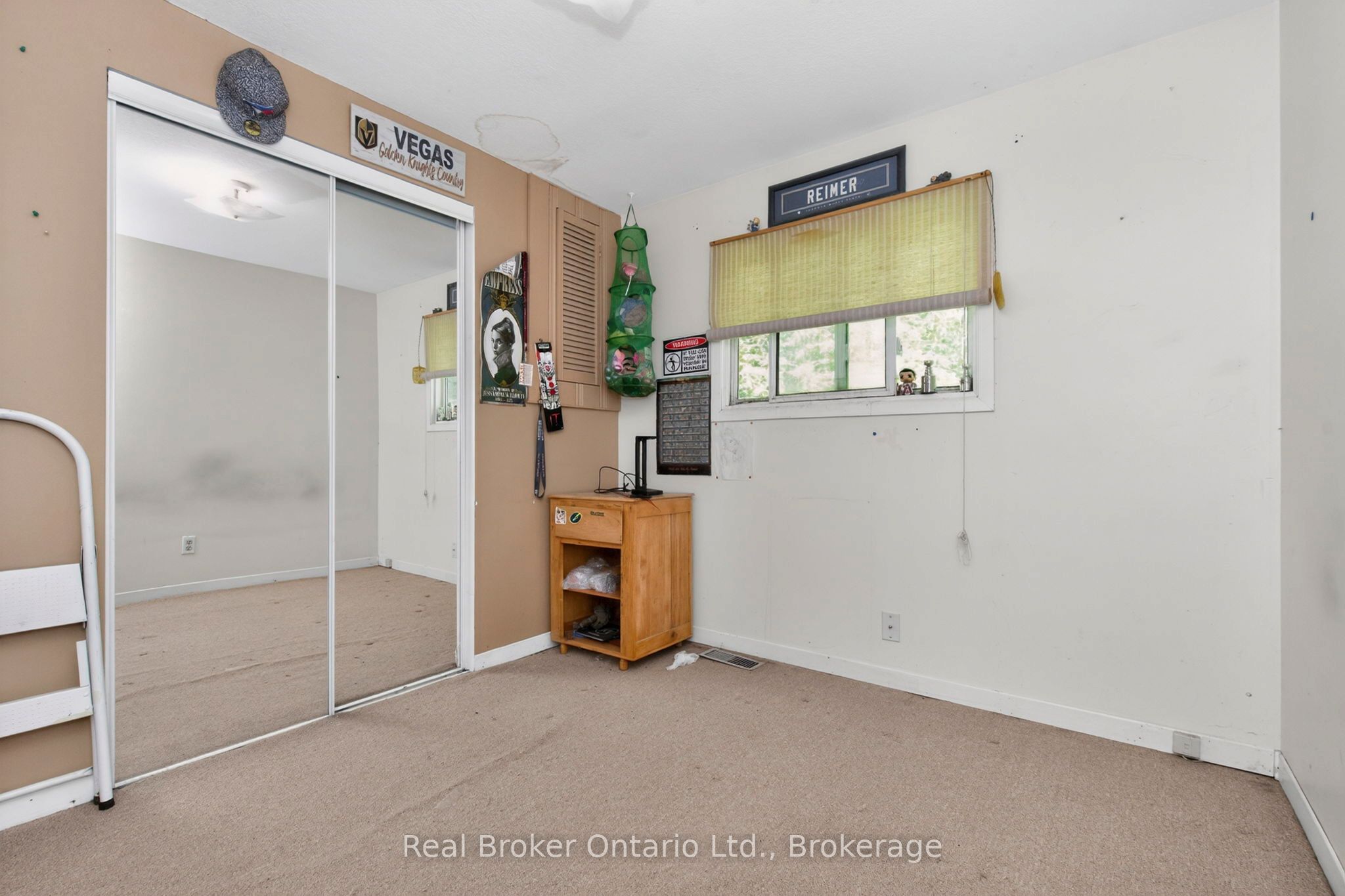 5263 Elliott Side Road 48 Property Photo 15