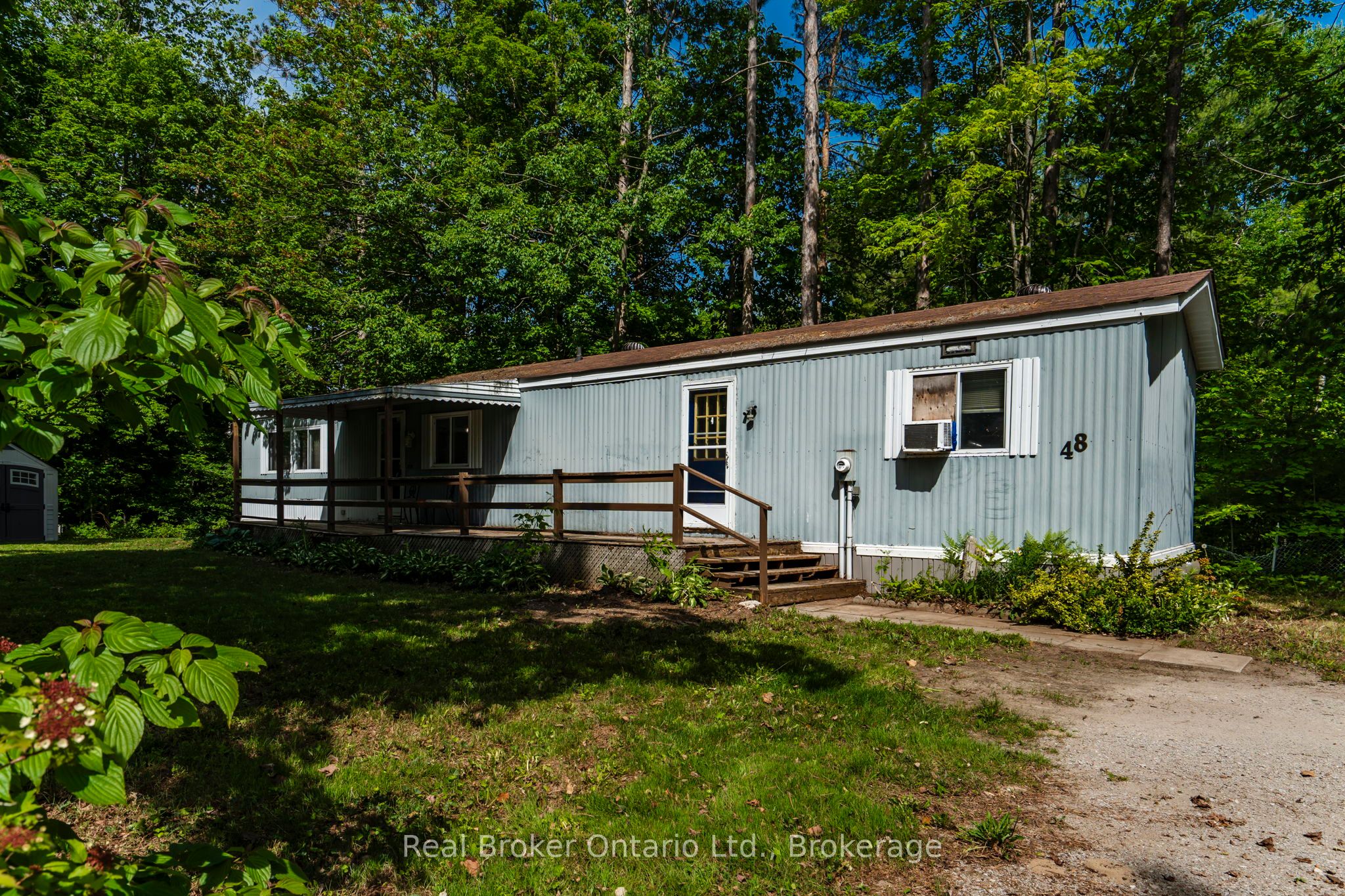 5263 Elliott Side Road 48 Property Photo 21
