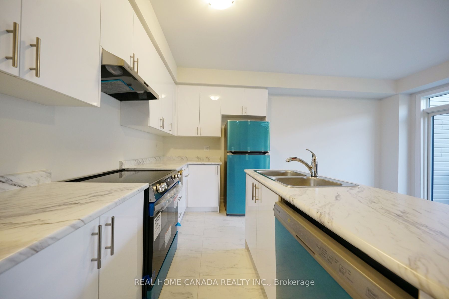 24 Durham Avenue Property Photo 7