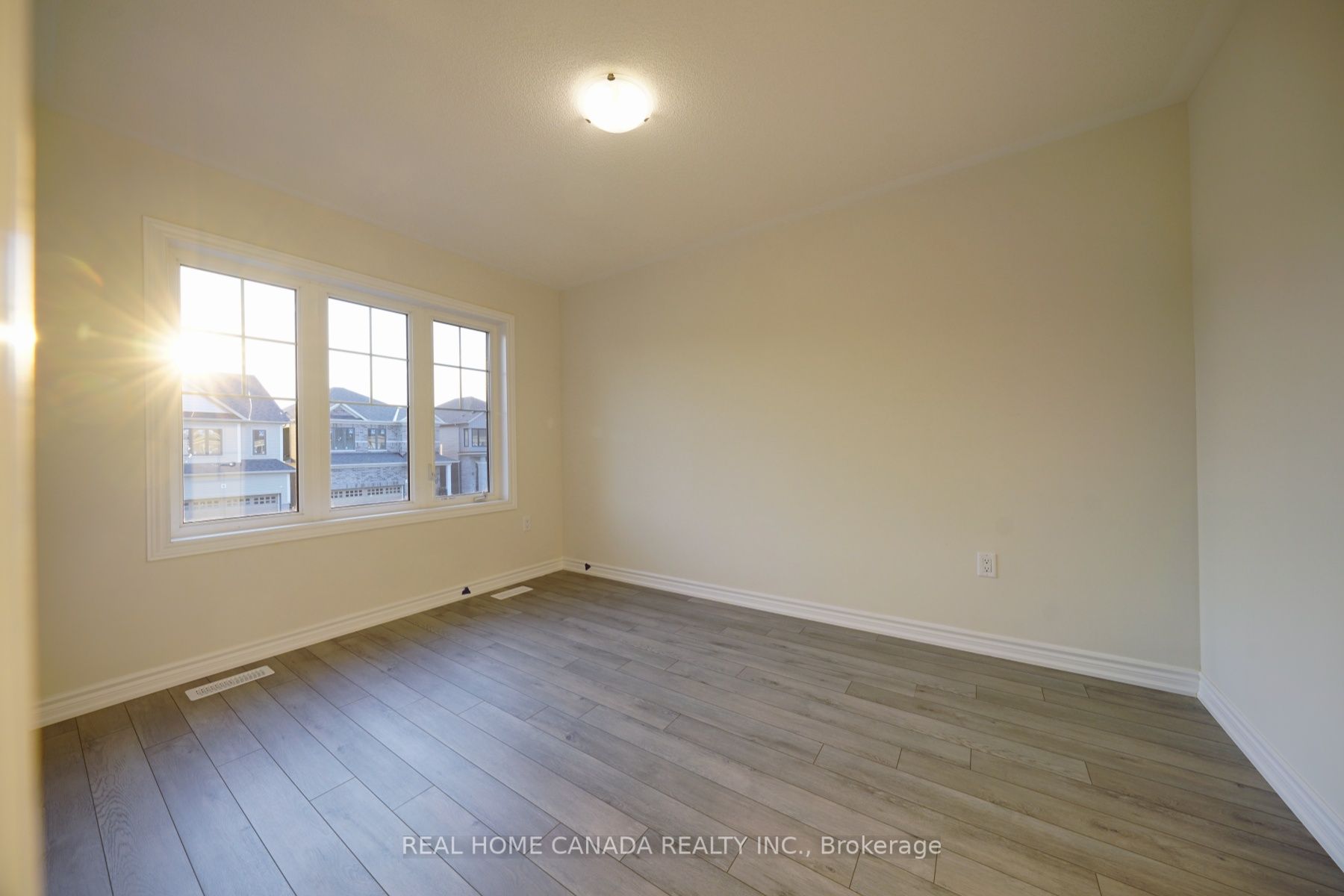 24 Durham Avenue Property Photo 13