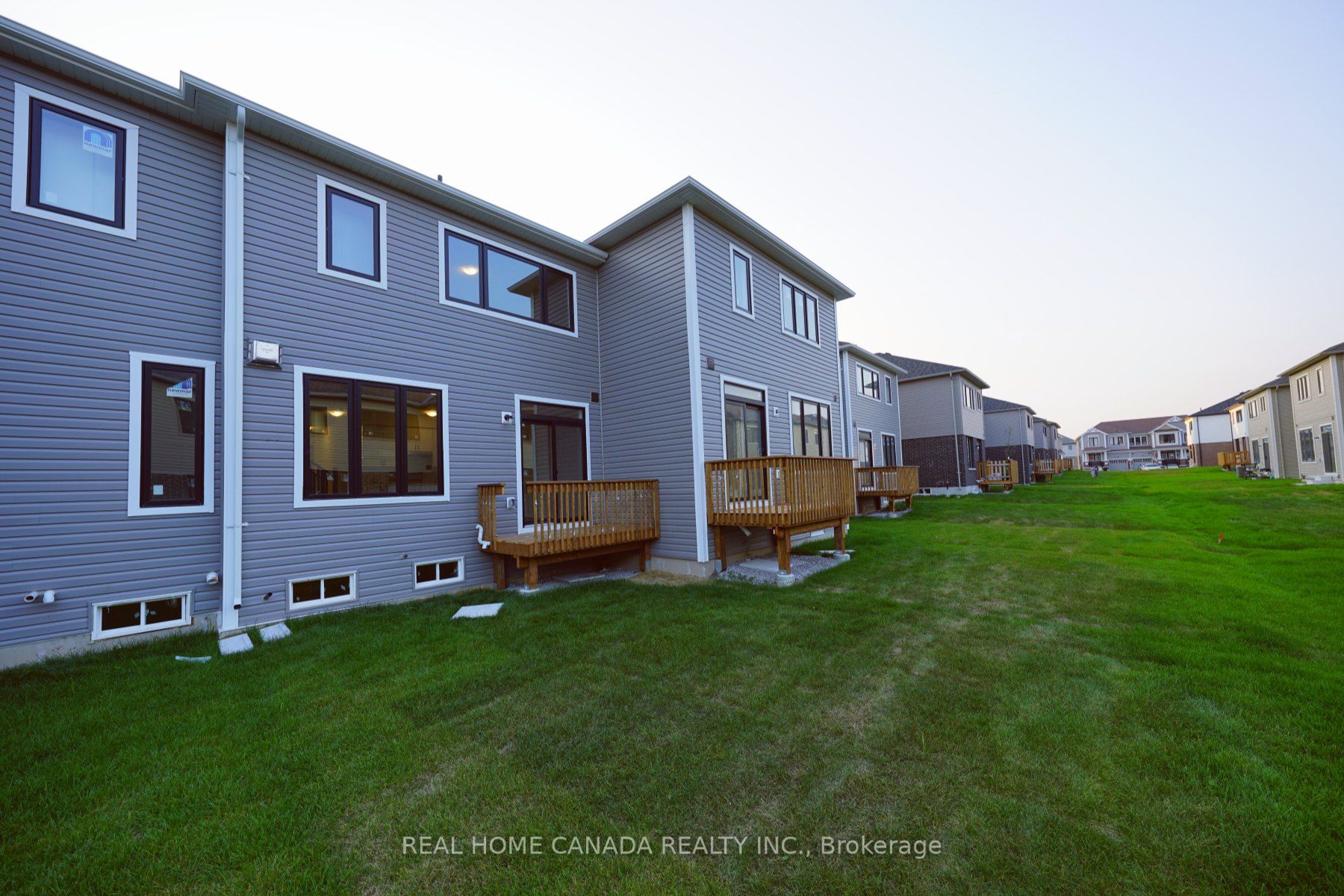 24 Durham Avenue Property Photo 20