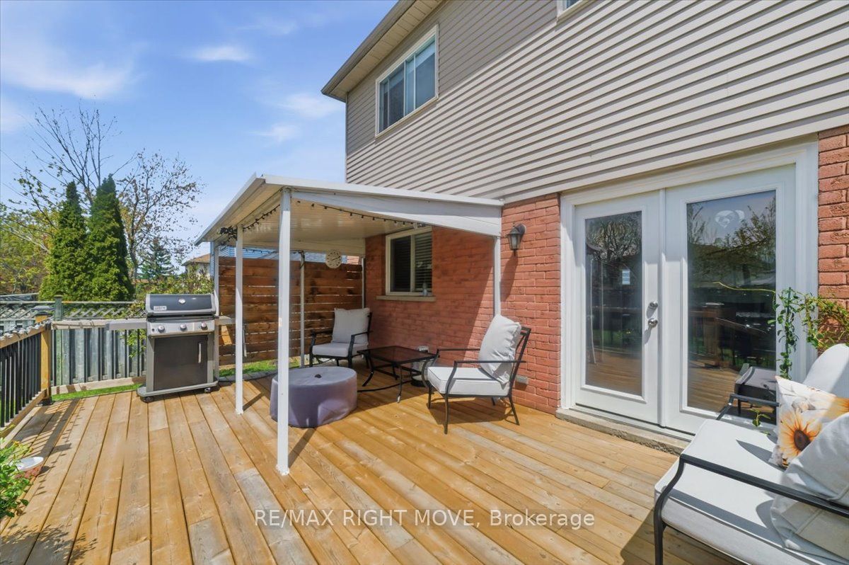 470 St Vincent Street Property Photo 4