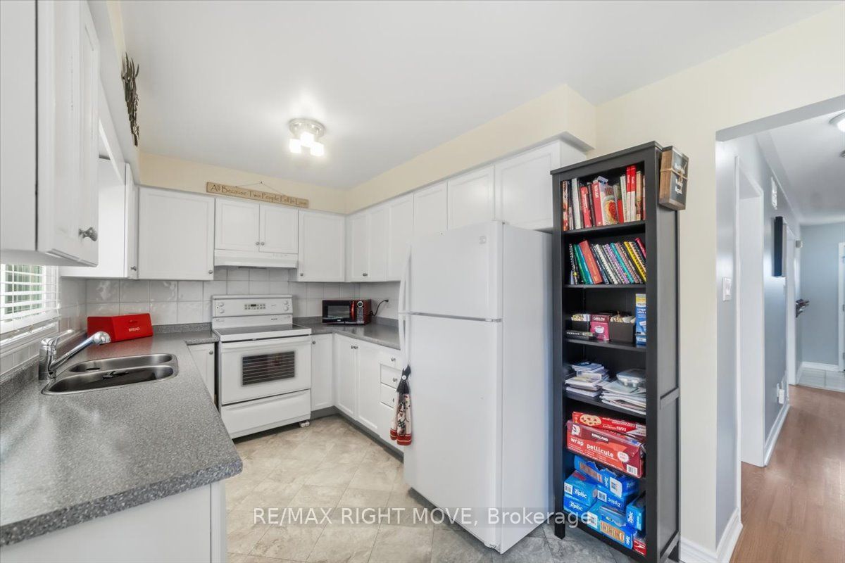470 St Vincent Street Property Photo 25