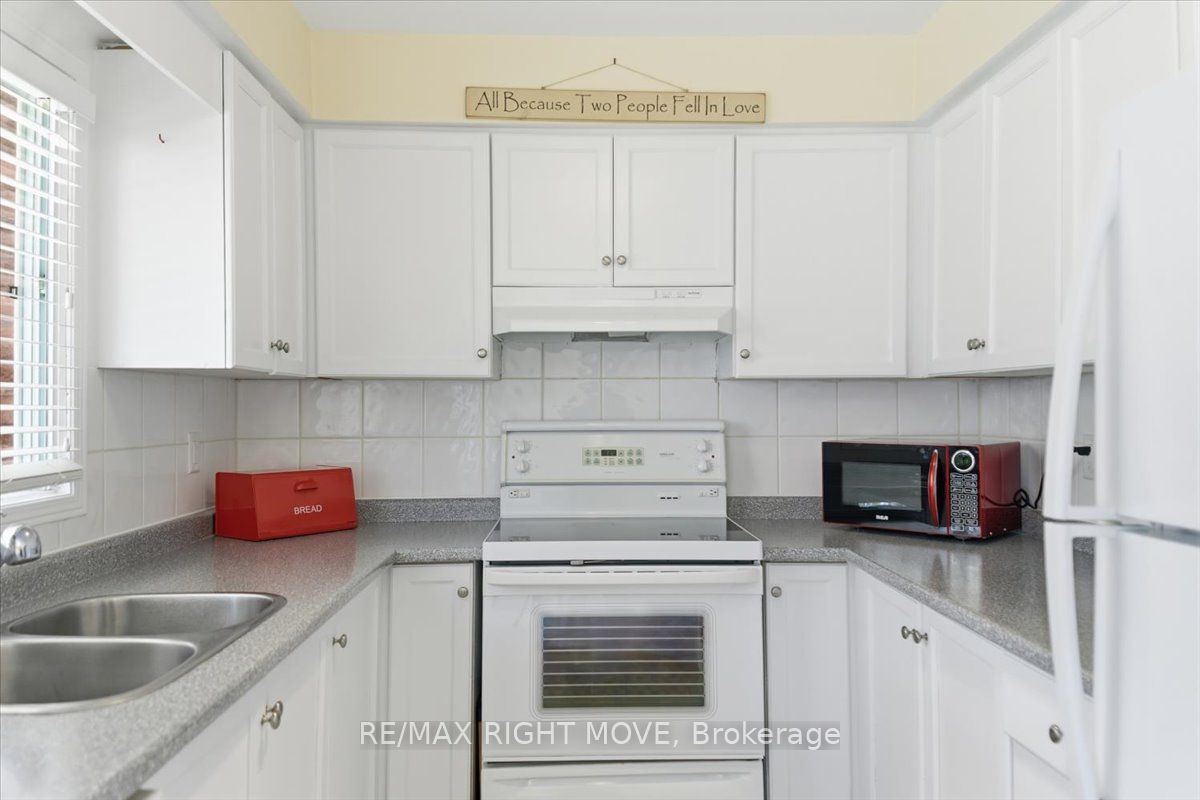 470 St Vincent Street Property Photo 27