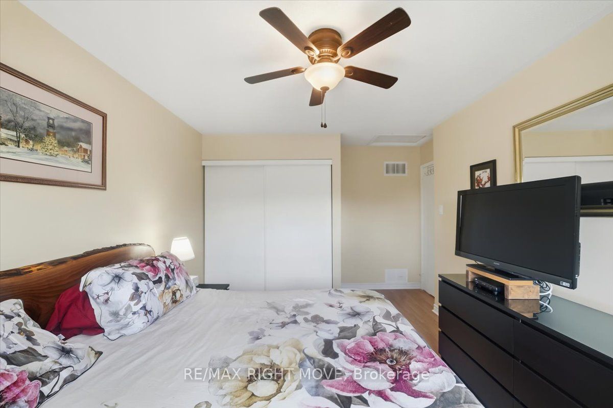 470 St Vincent Street Property Photo 38