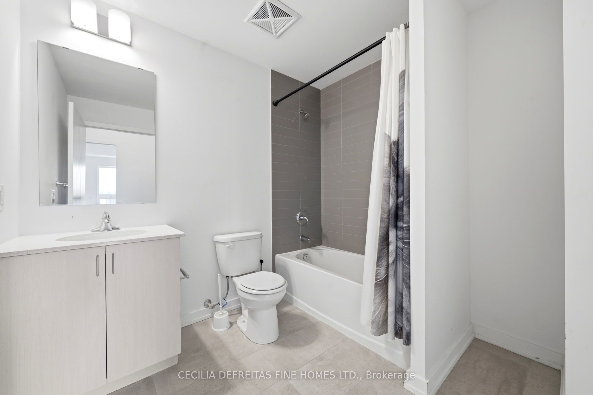 430 Essa Road 314 Property Photo 22