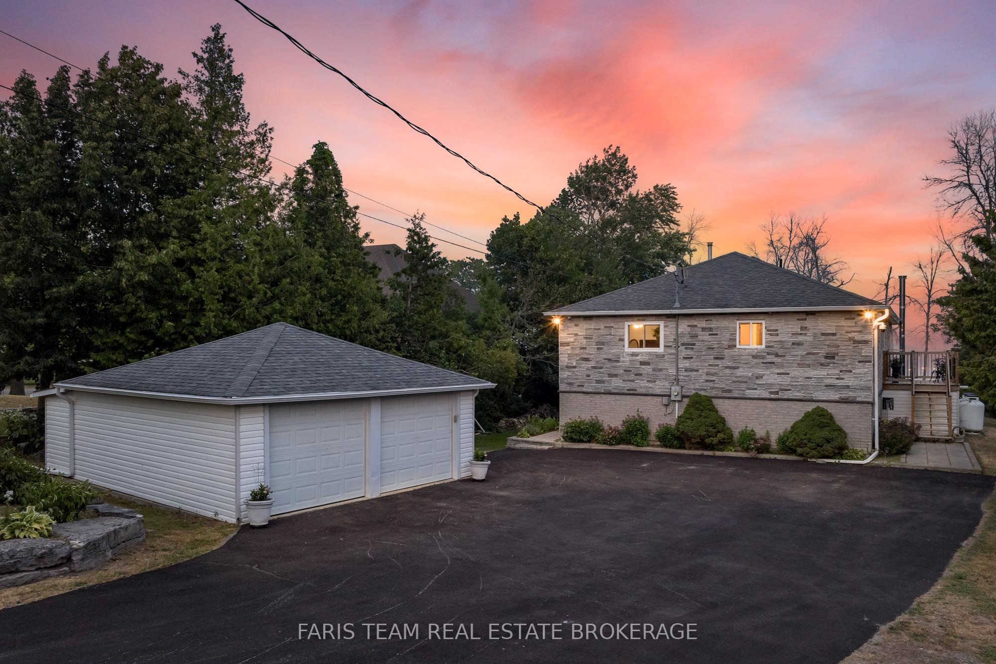 93 Silver Birch Crescent Property Photo 3