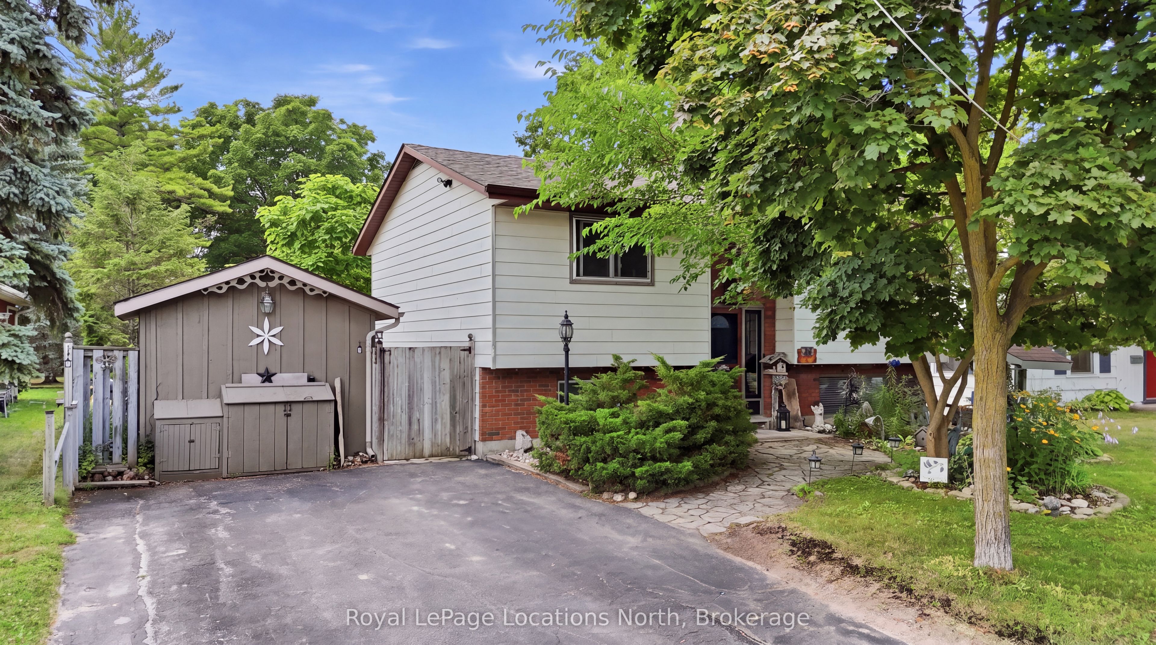 488 Maple Street Property Photo 1