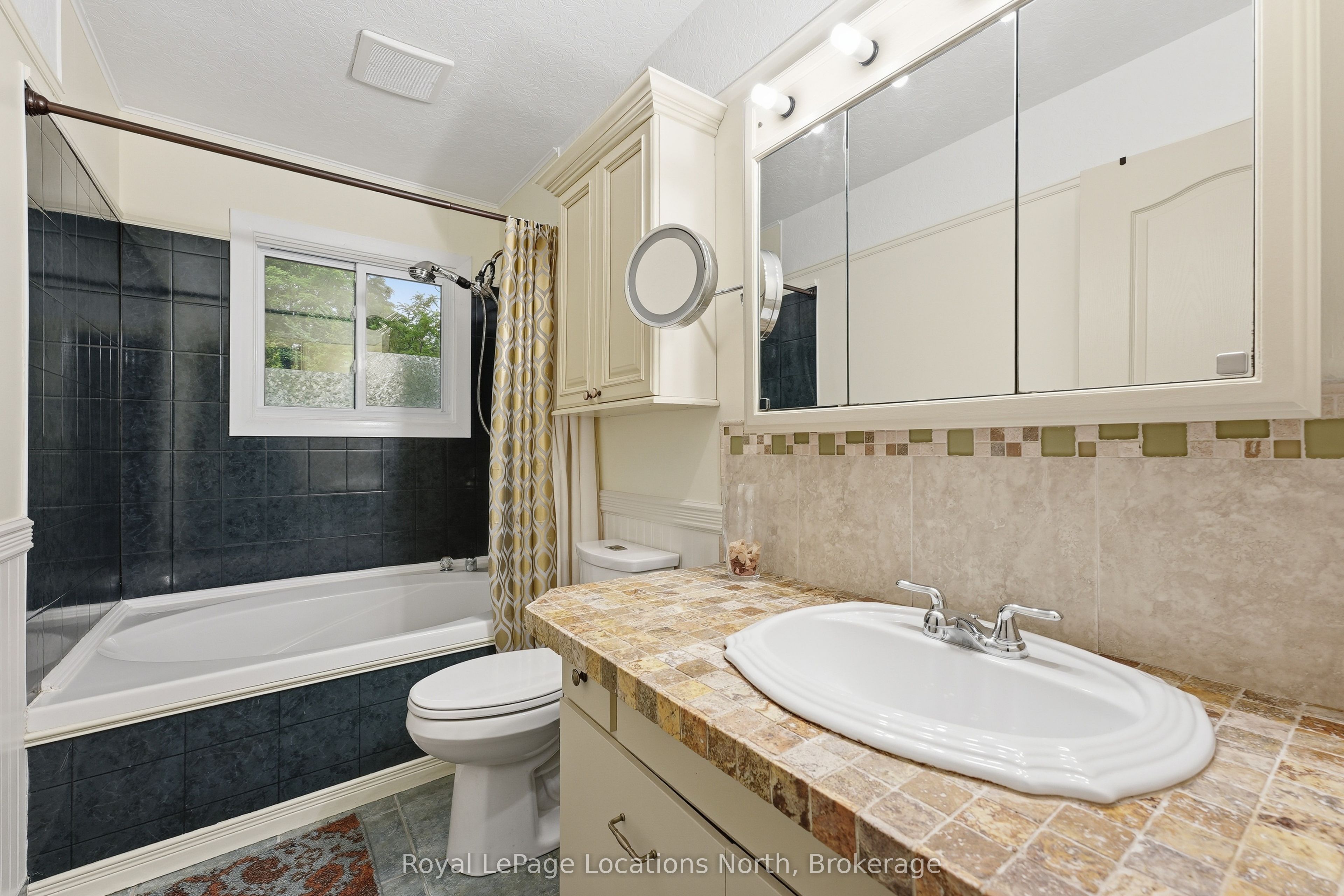 488 Maple Street Property Photo 15