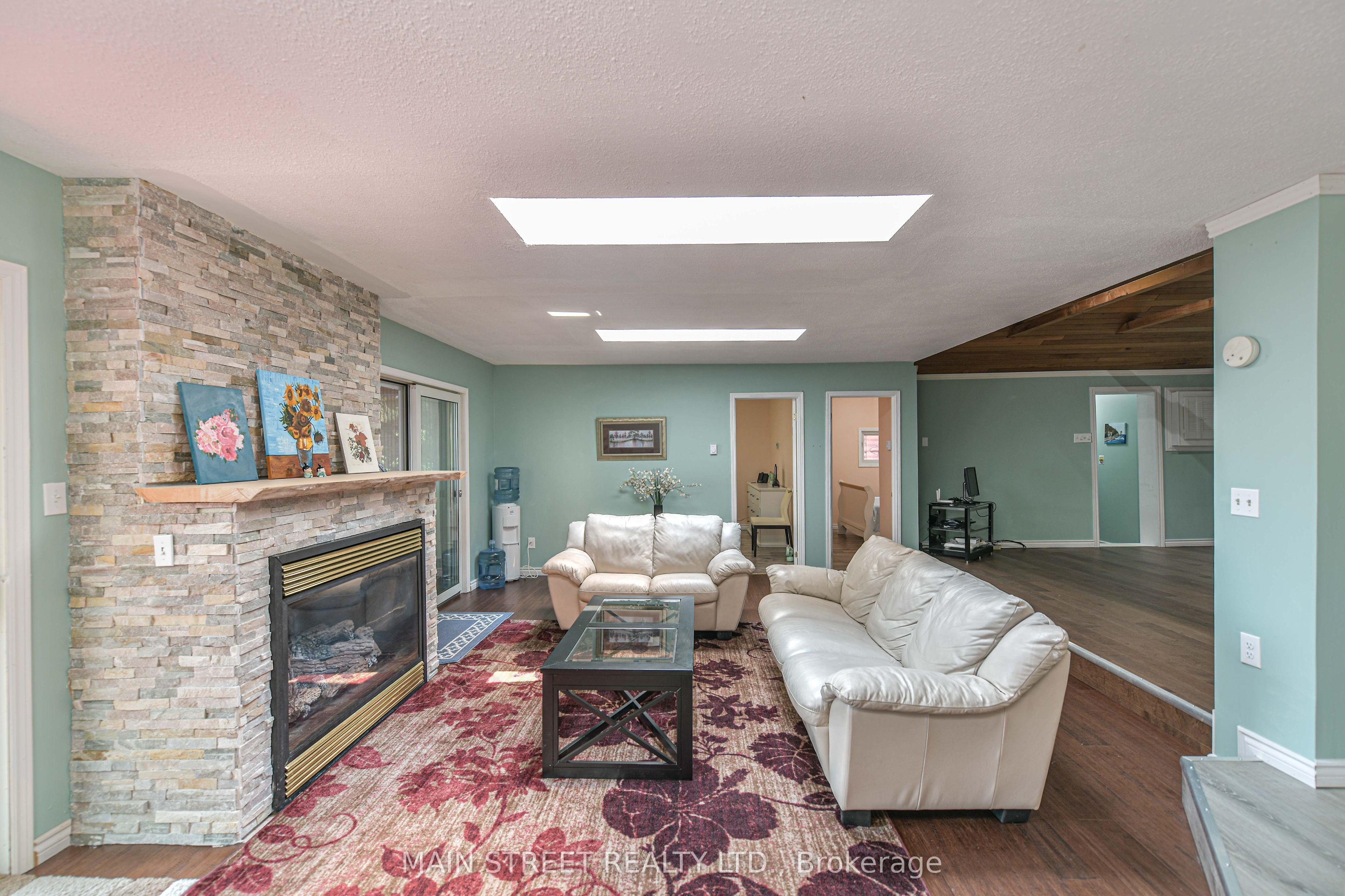 1310 Black Beach Lane Property Photo 13