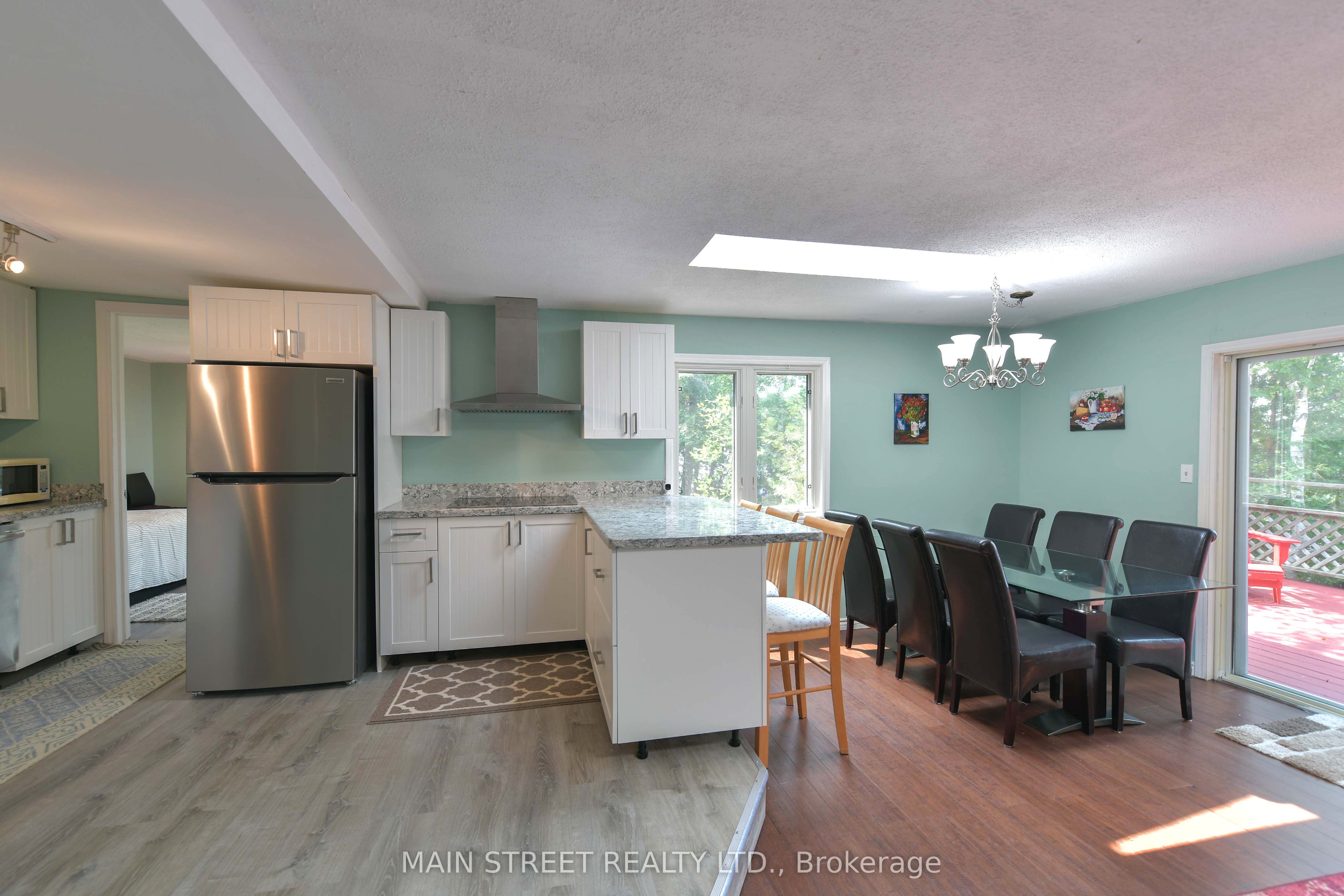 1310 Black Beach Lane Property Photo 15