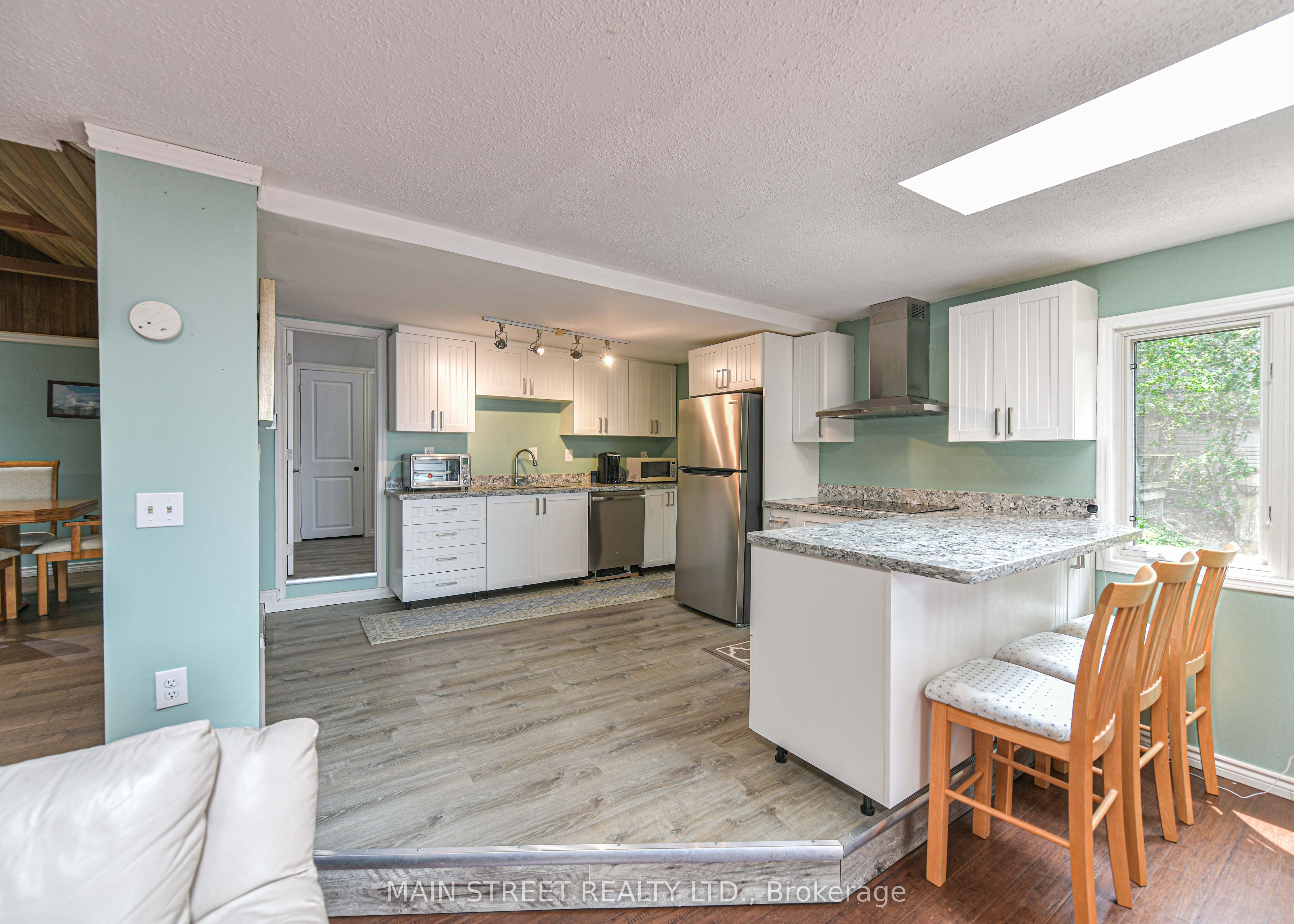 1310 Black Beach Lane Property Photo 17