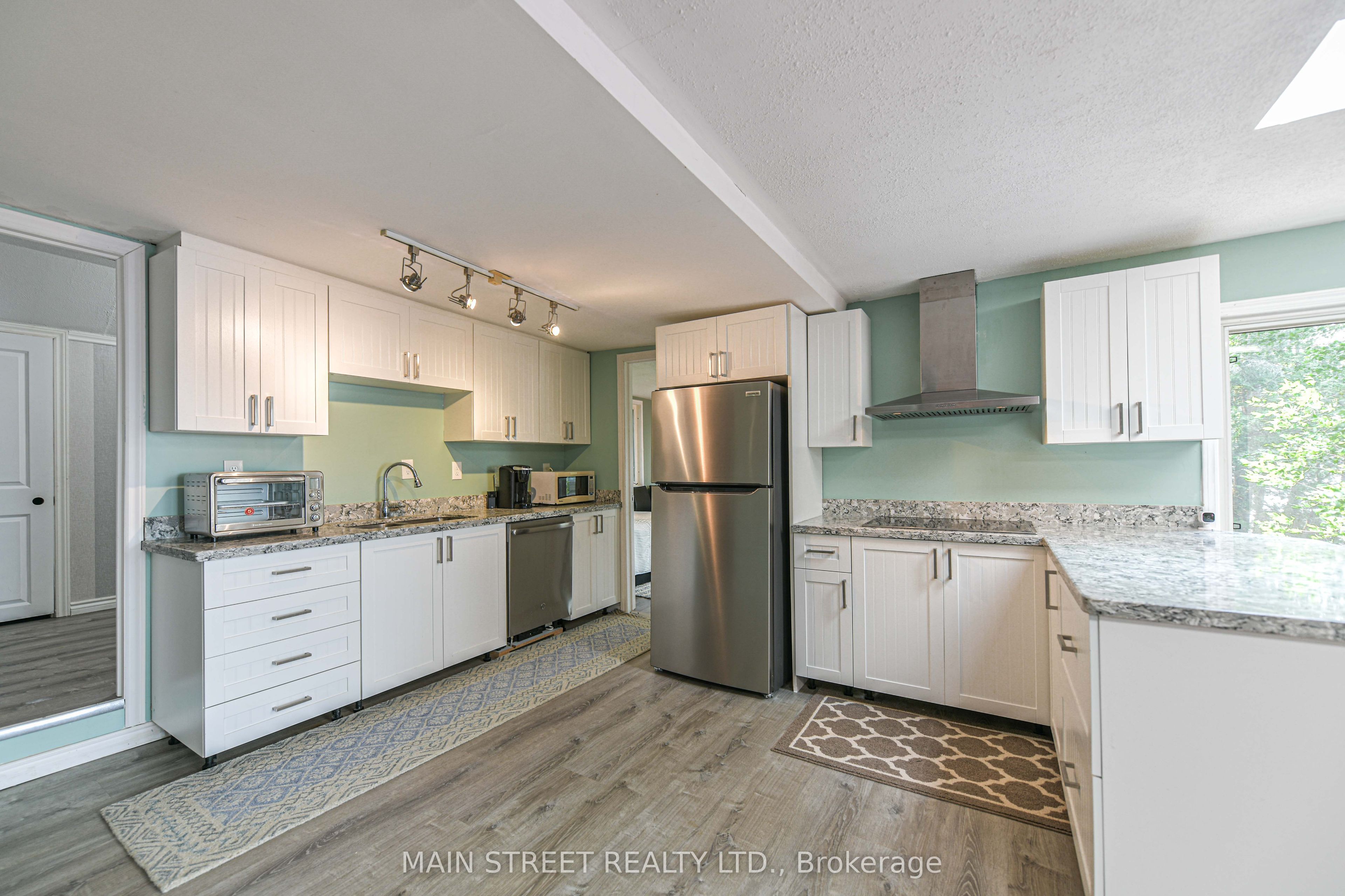 1310 Black Beach Lane Property Photo 18