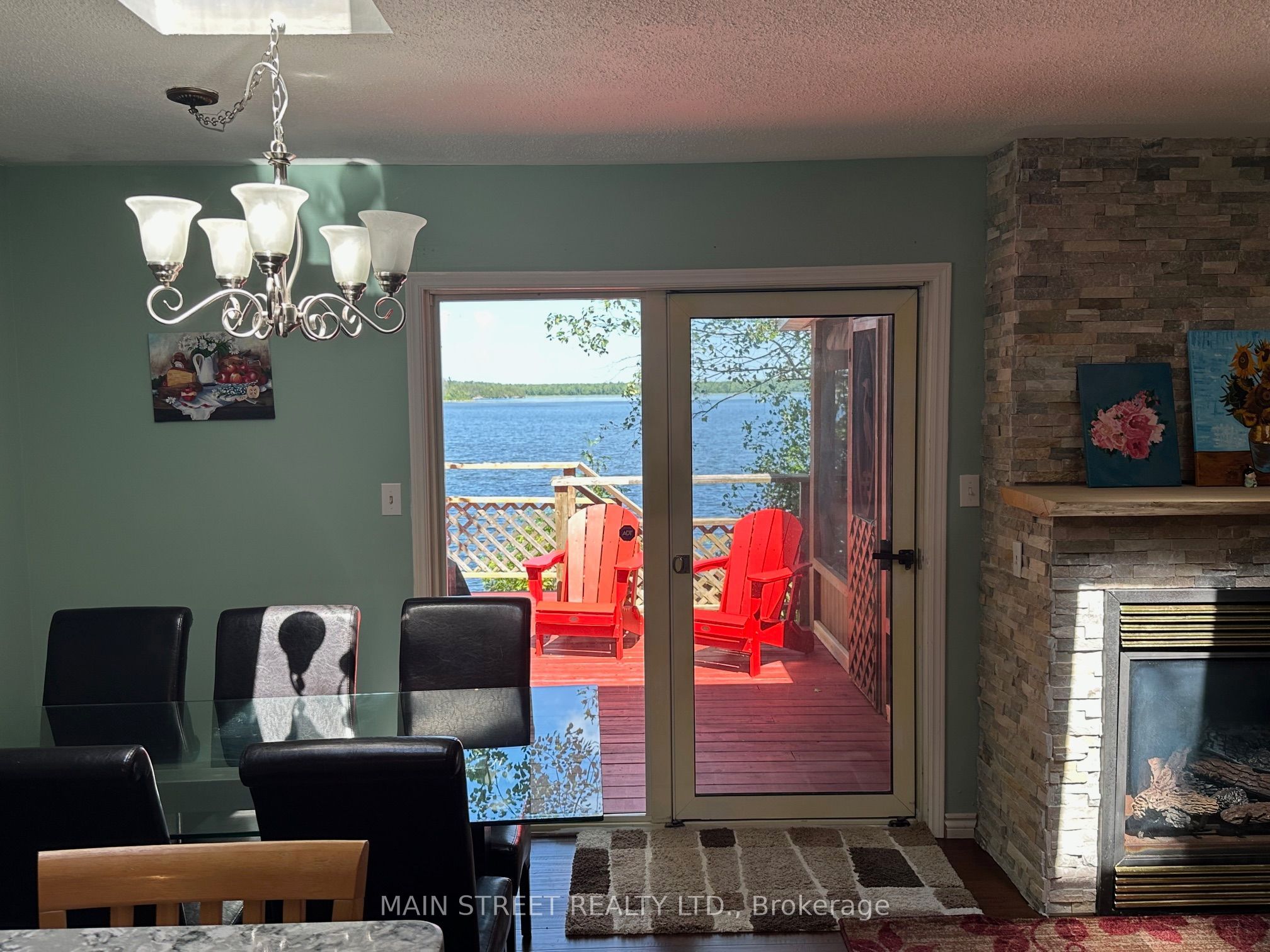 1310 Black Beach Lane Property Photo 19