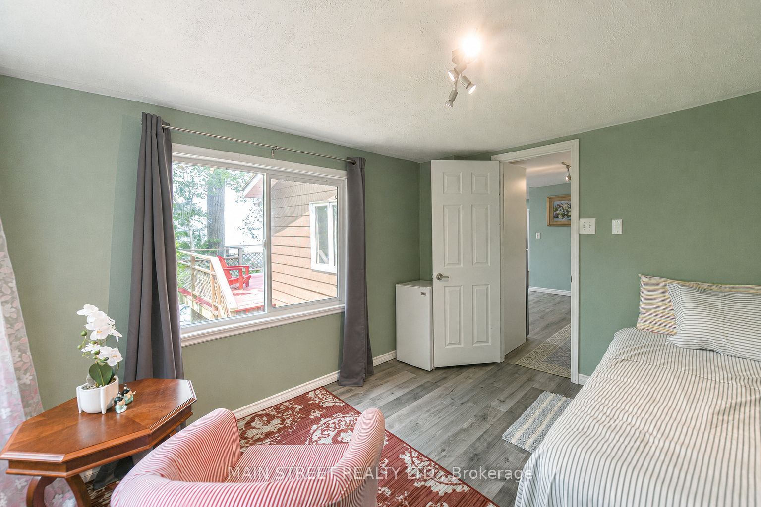 1310 Black Beach Lane Property Photo 24