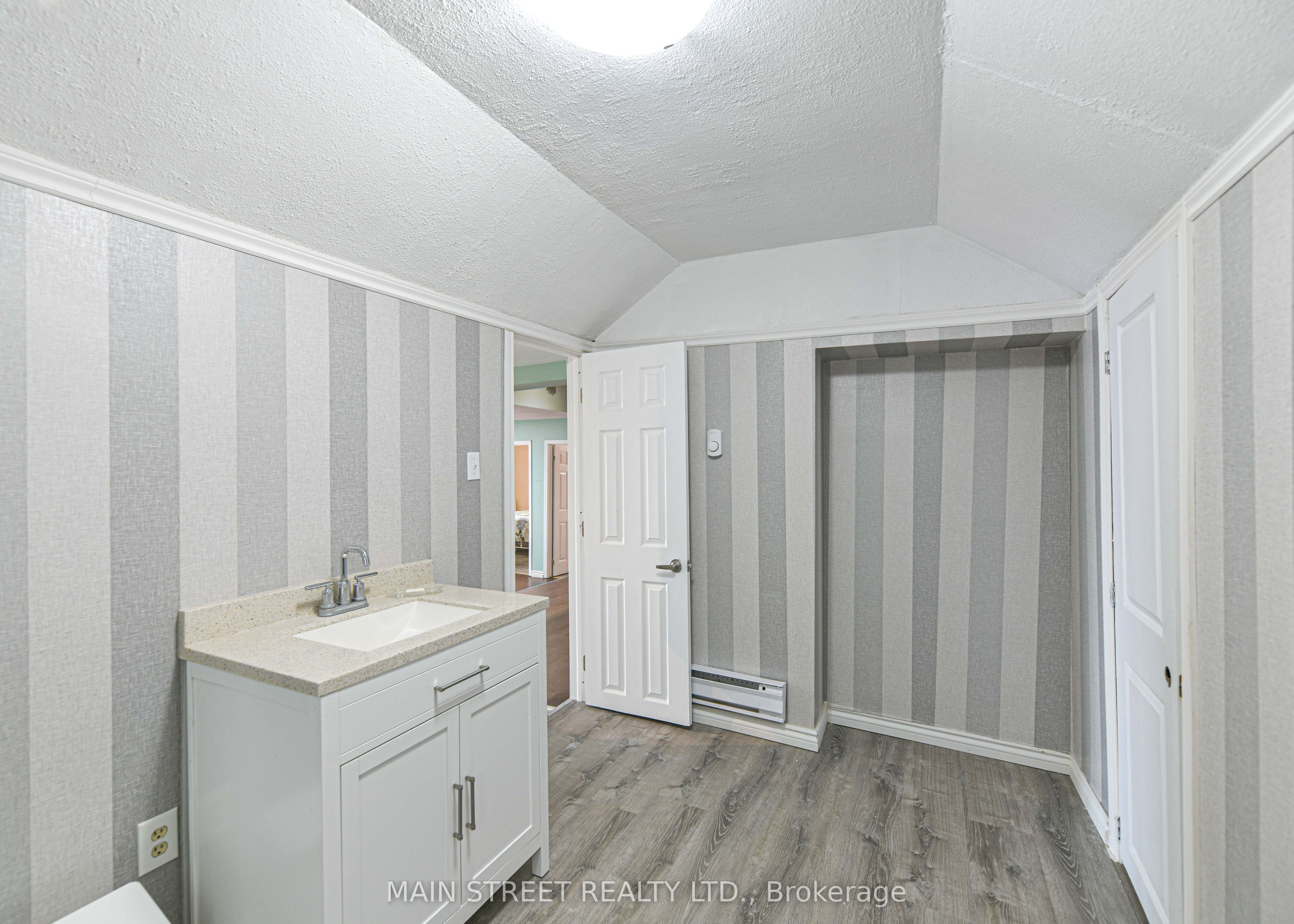 1310 Black Beach Lane Property Photo 26