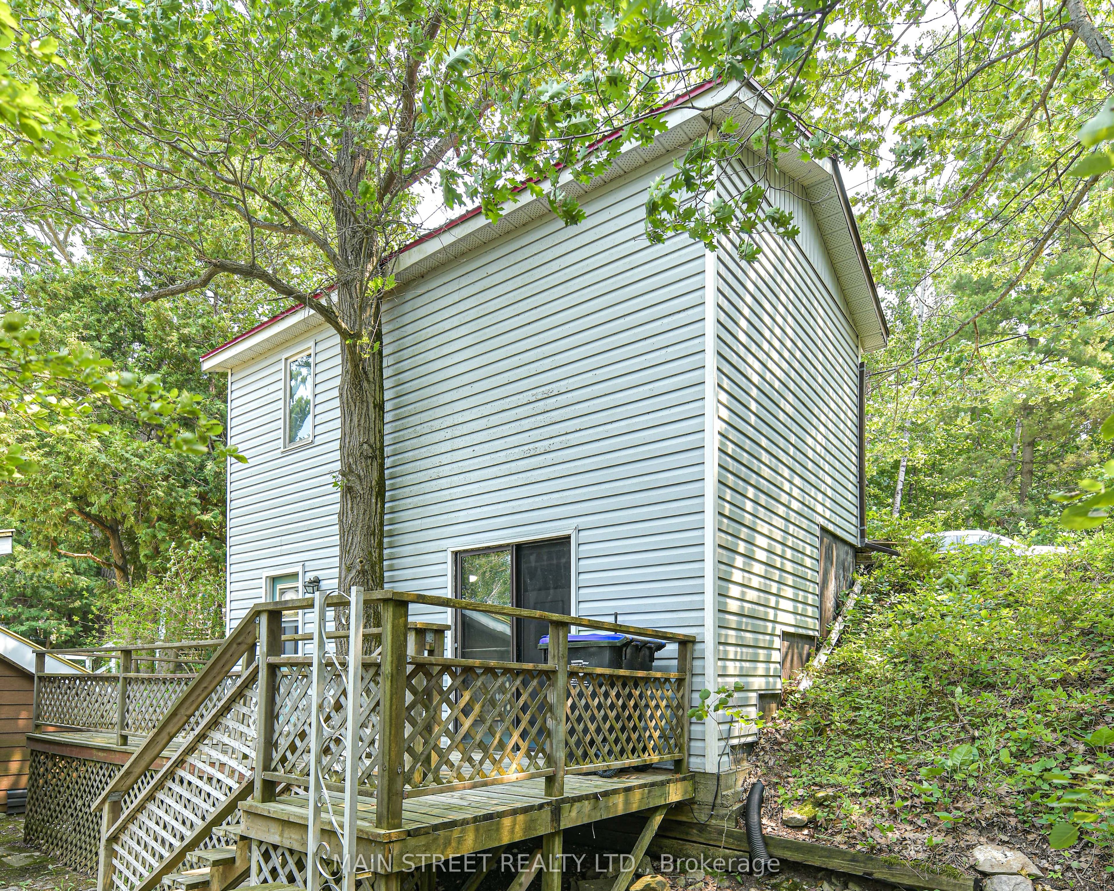 1310 Black Beach Lane Property Photo 28