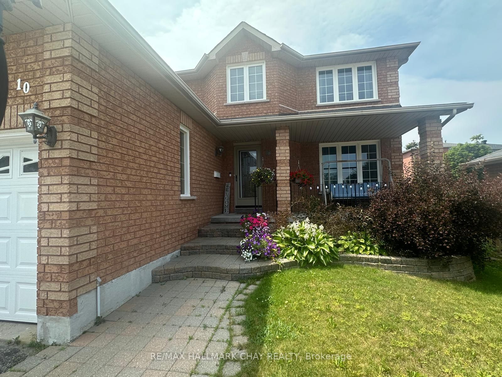 10 Longman Drive Property Photo 2