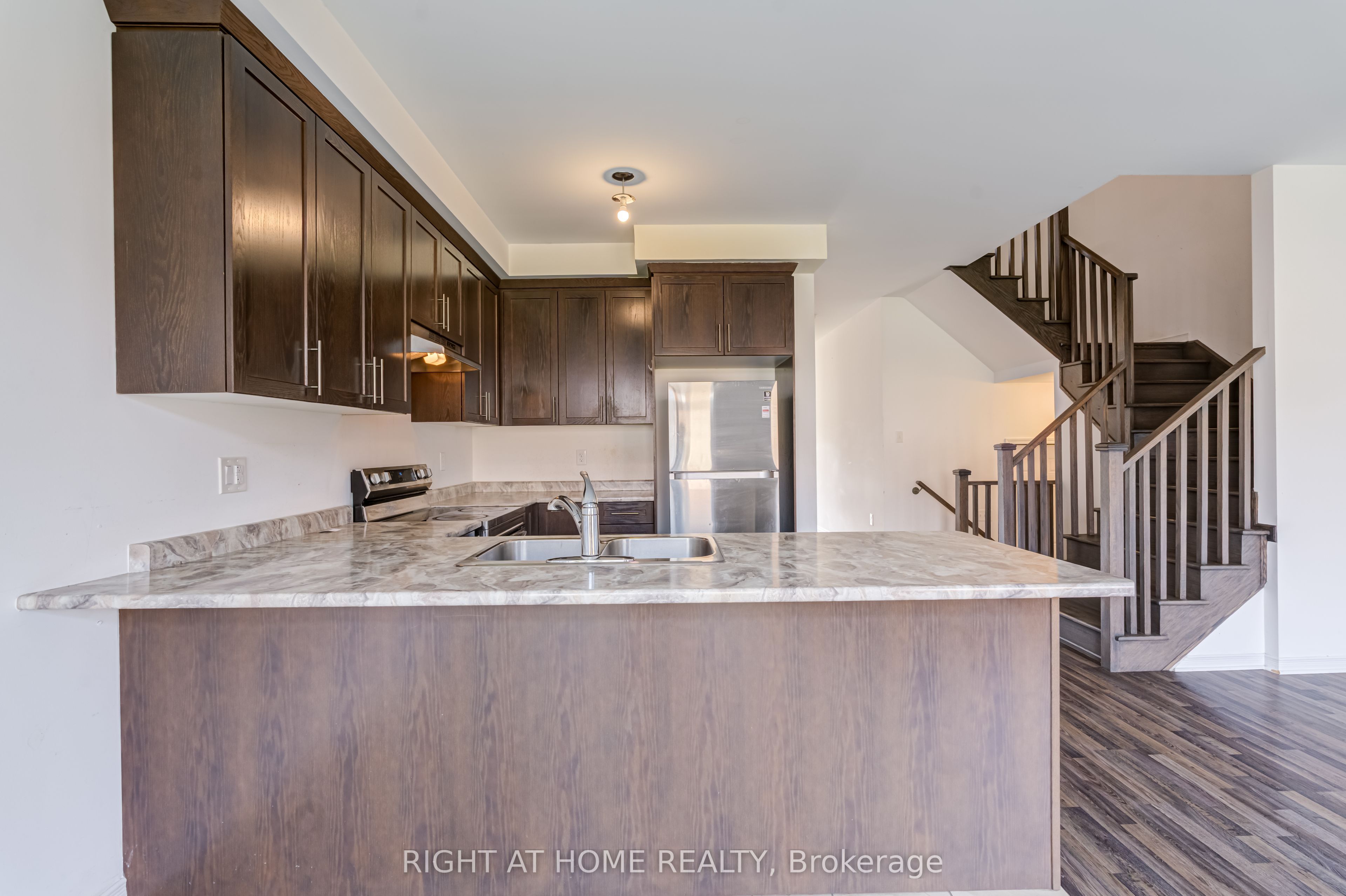 9 Bailey Street Property Photo 14