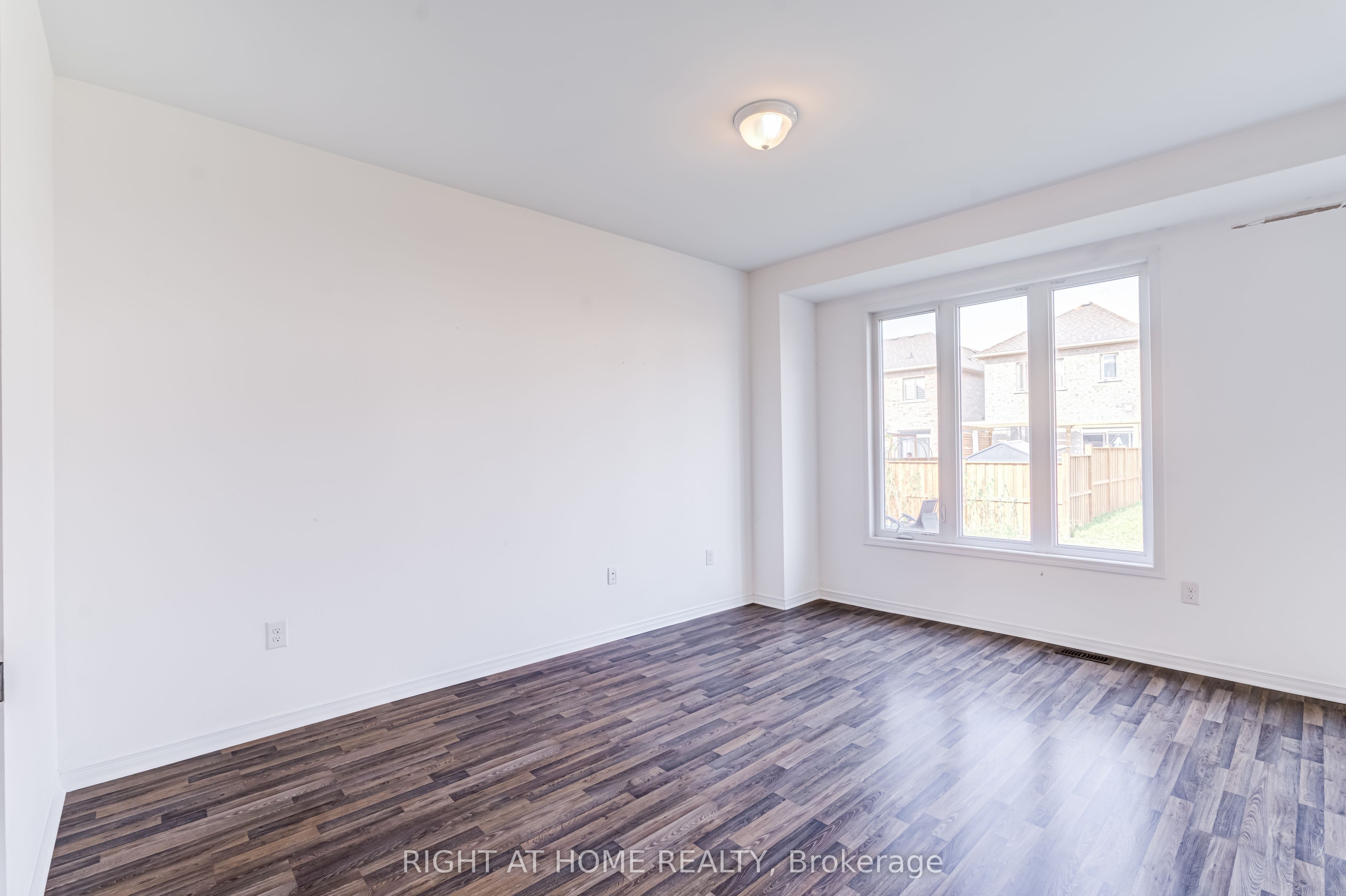 9 Bailey Street Property Photo 18