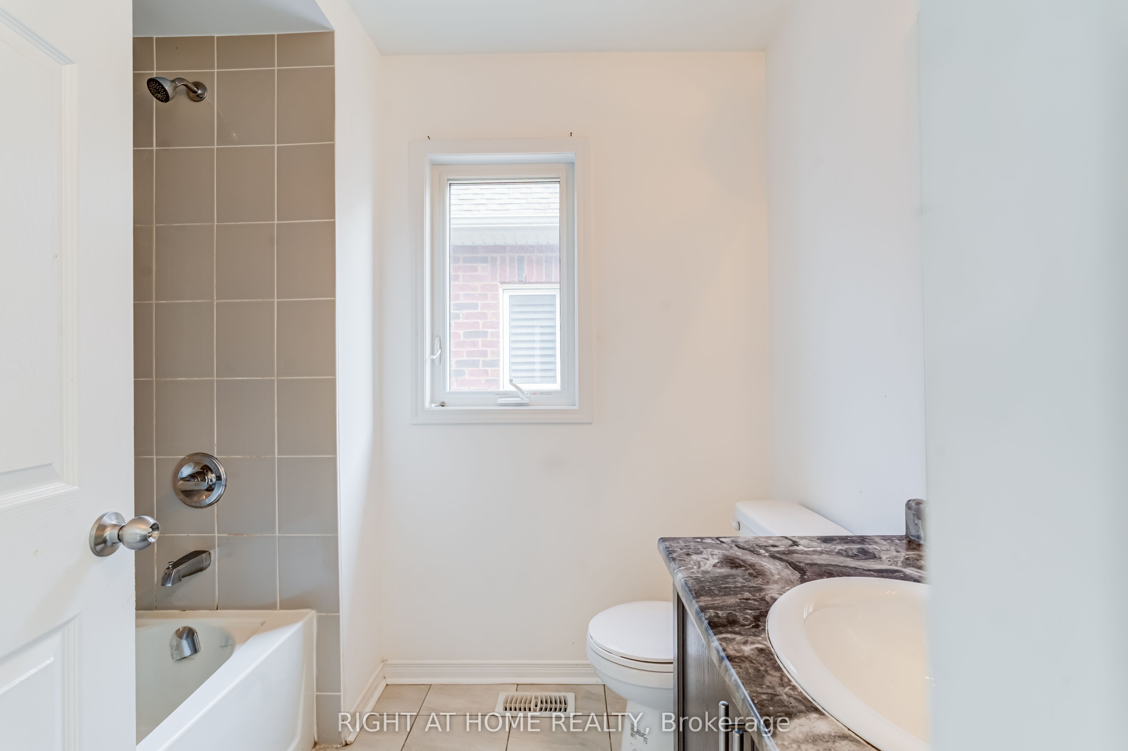 9 Bailey Street Property Photo 28