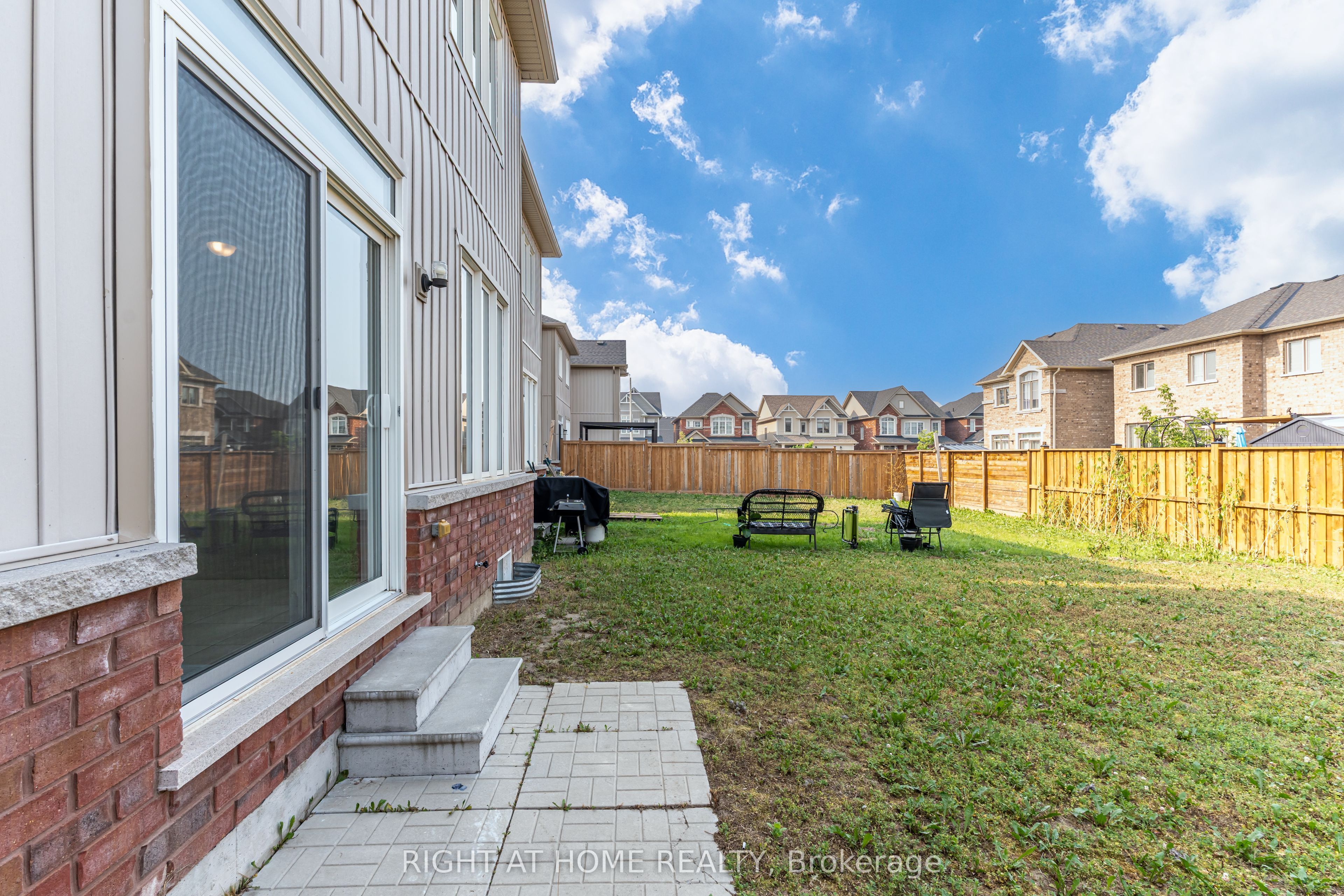 9 Bailey Street Property Photo 35