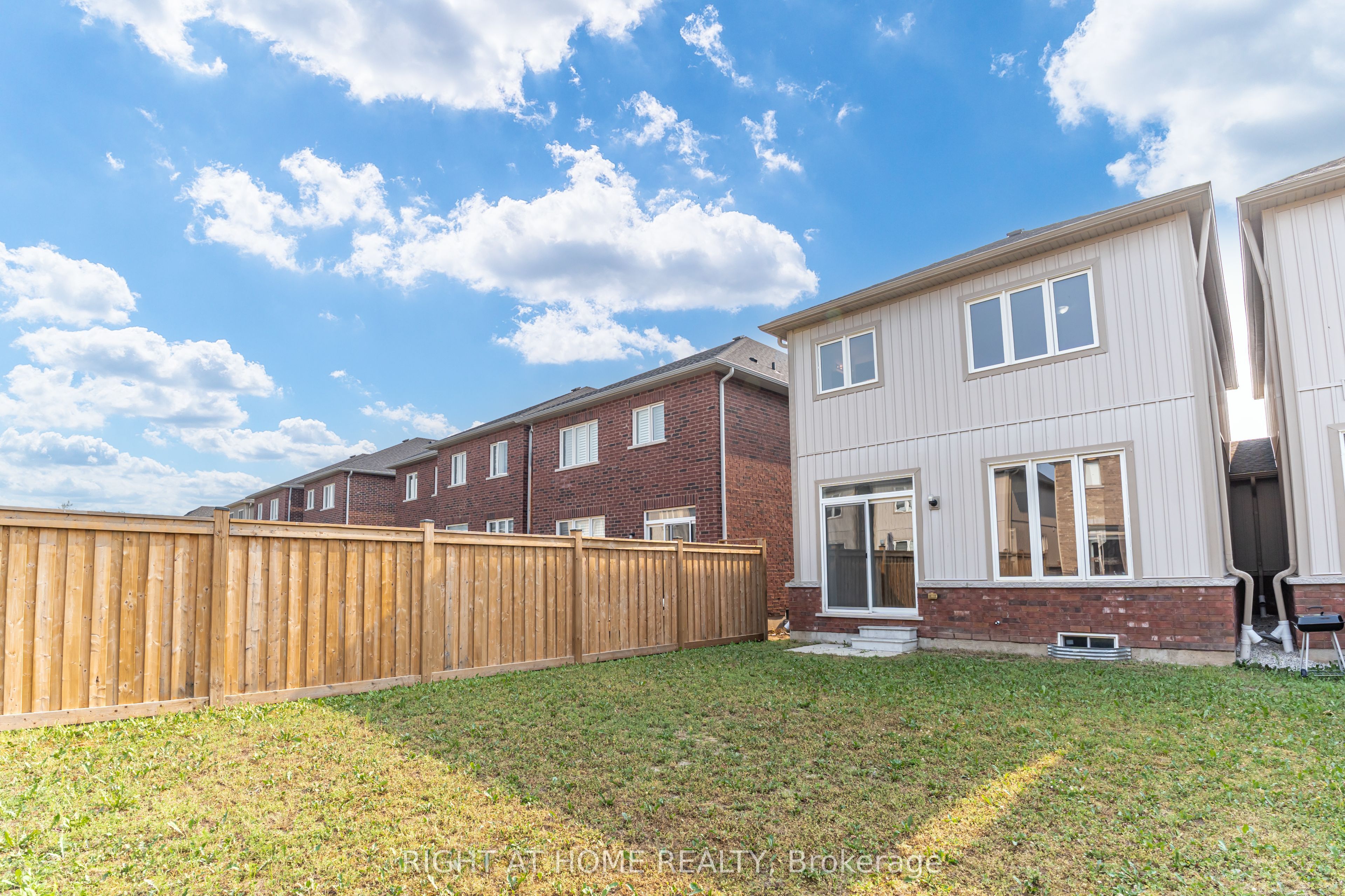 9 Bailey Street Property Photo 38