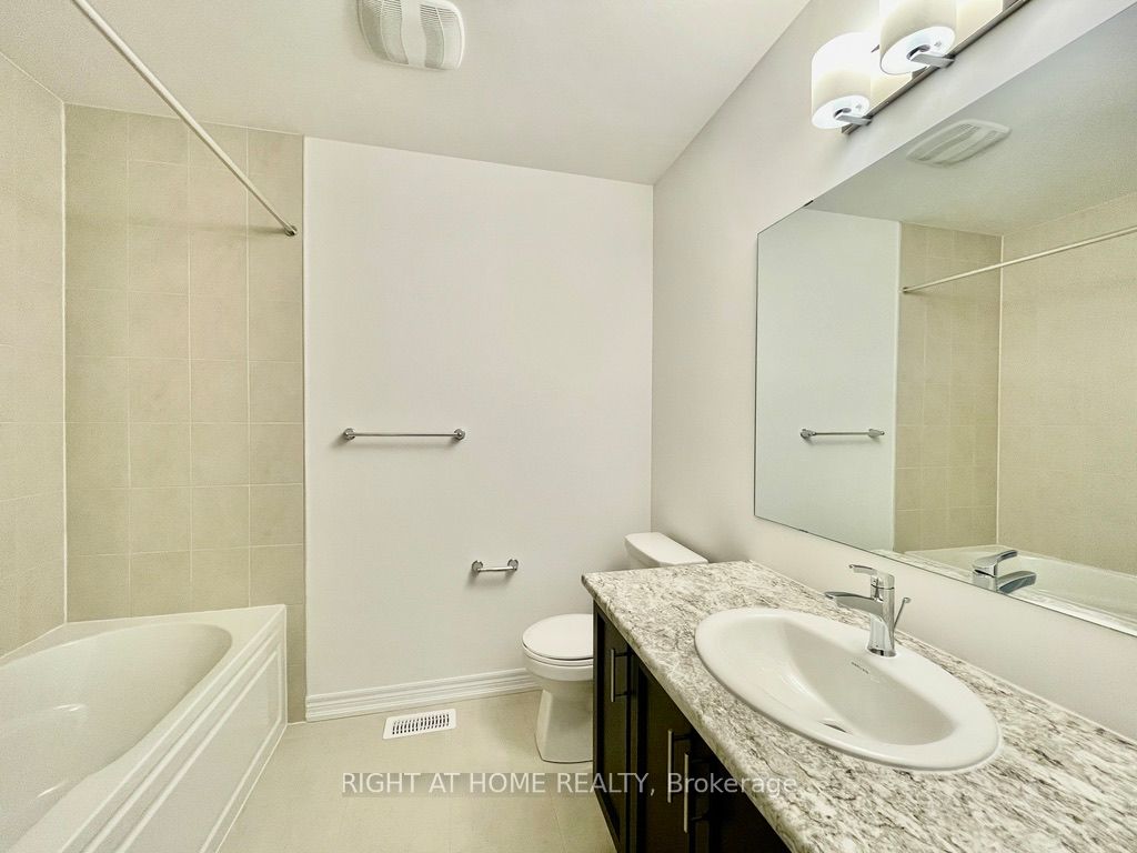 67 Milady Crescent Property Photo 13