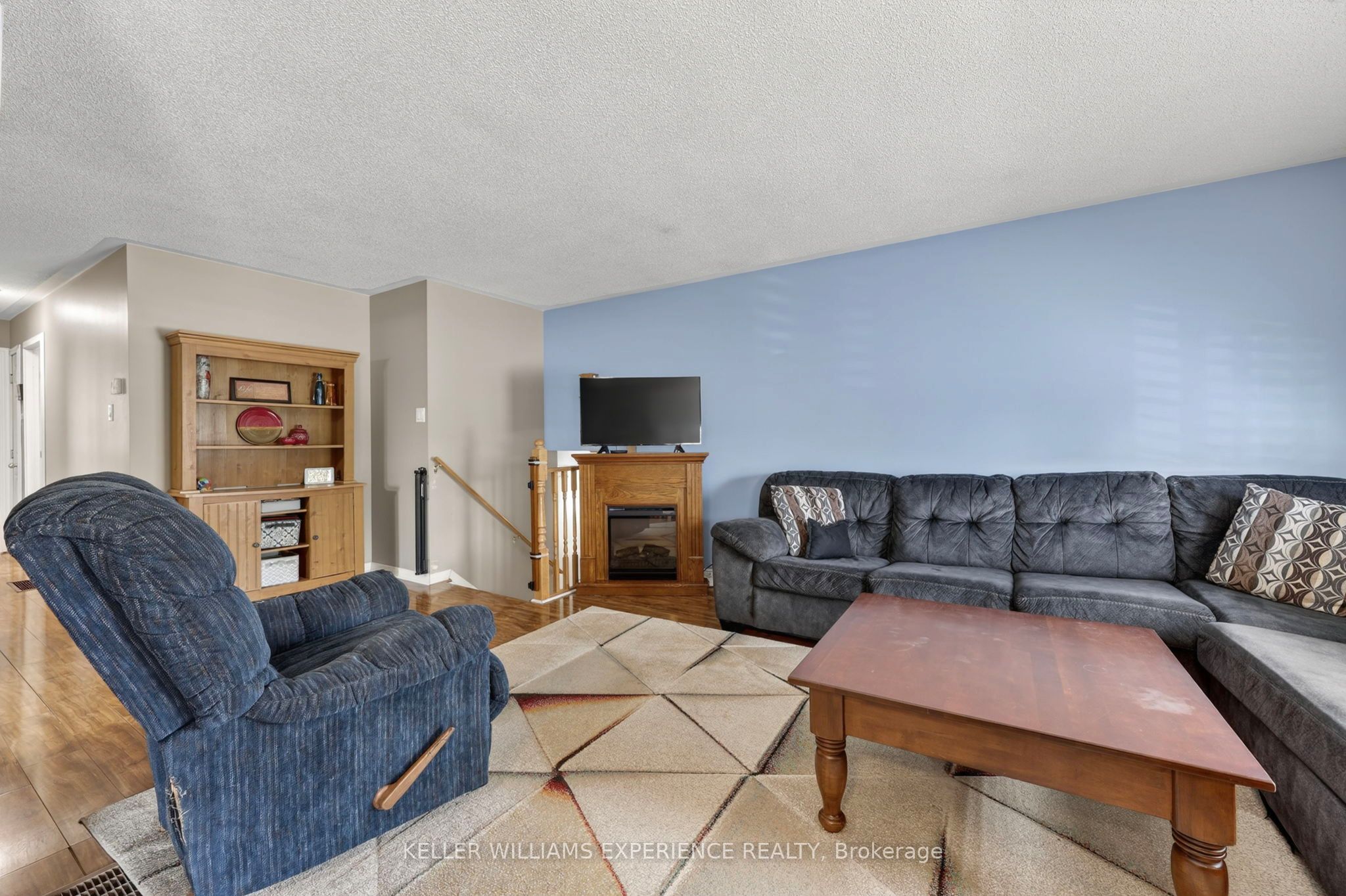 645 Bayview Drive Property Photo 6