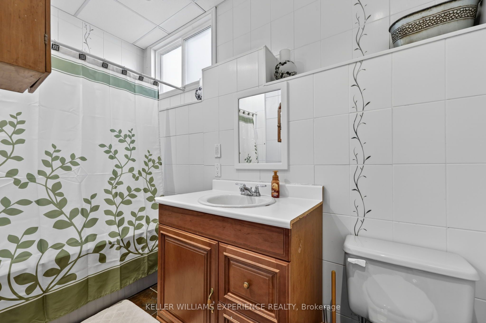 645 Bayview Drive Property Photo 17