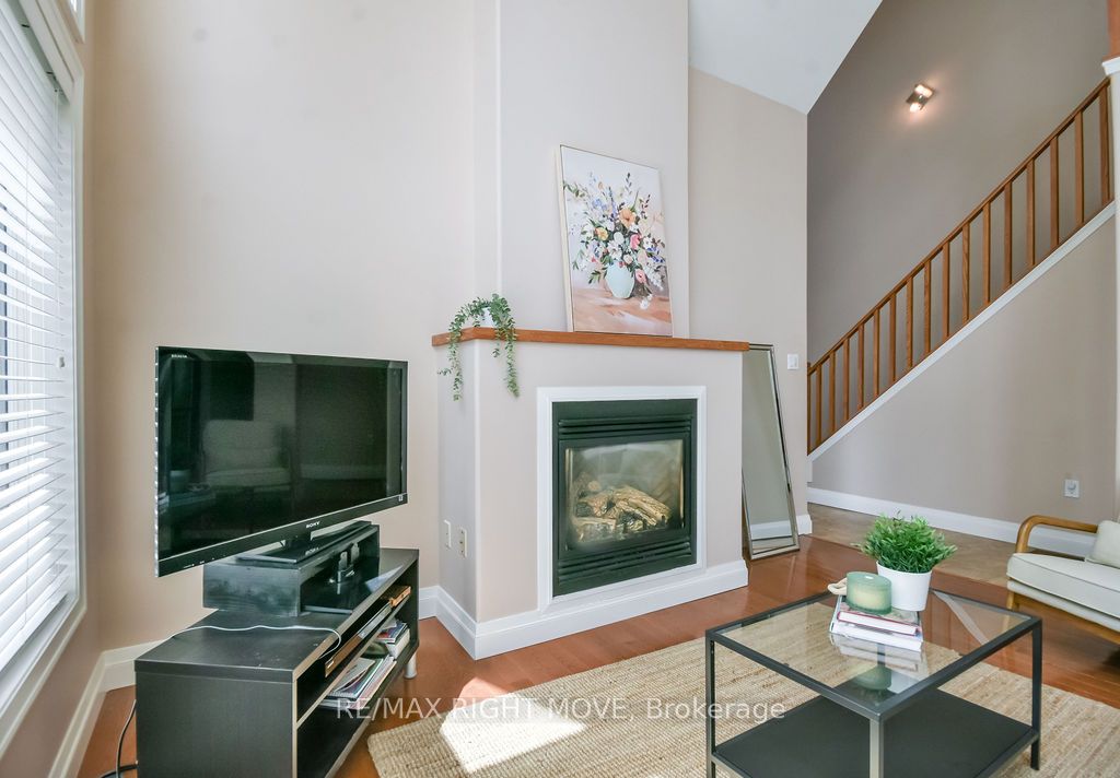 2956 Lakeside Drive Property Photo 8