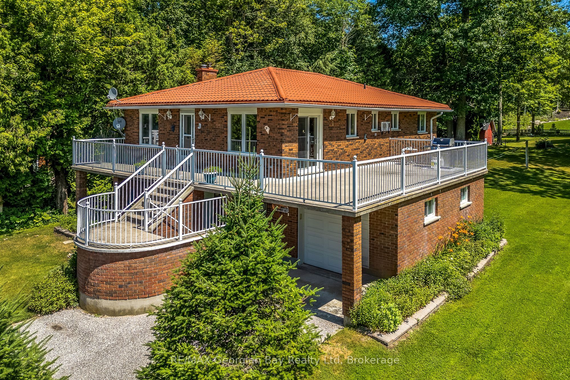 25 Albert Avenue Property Photo 1