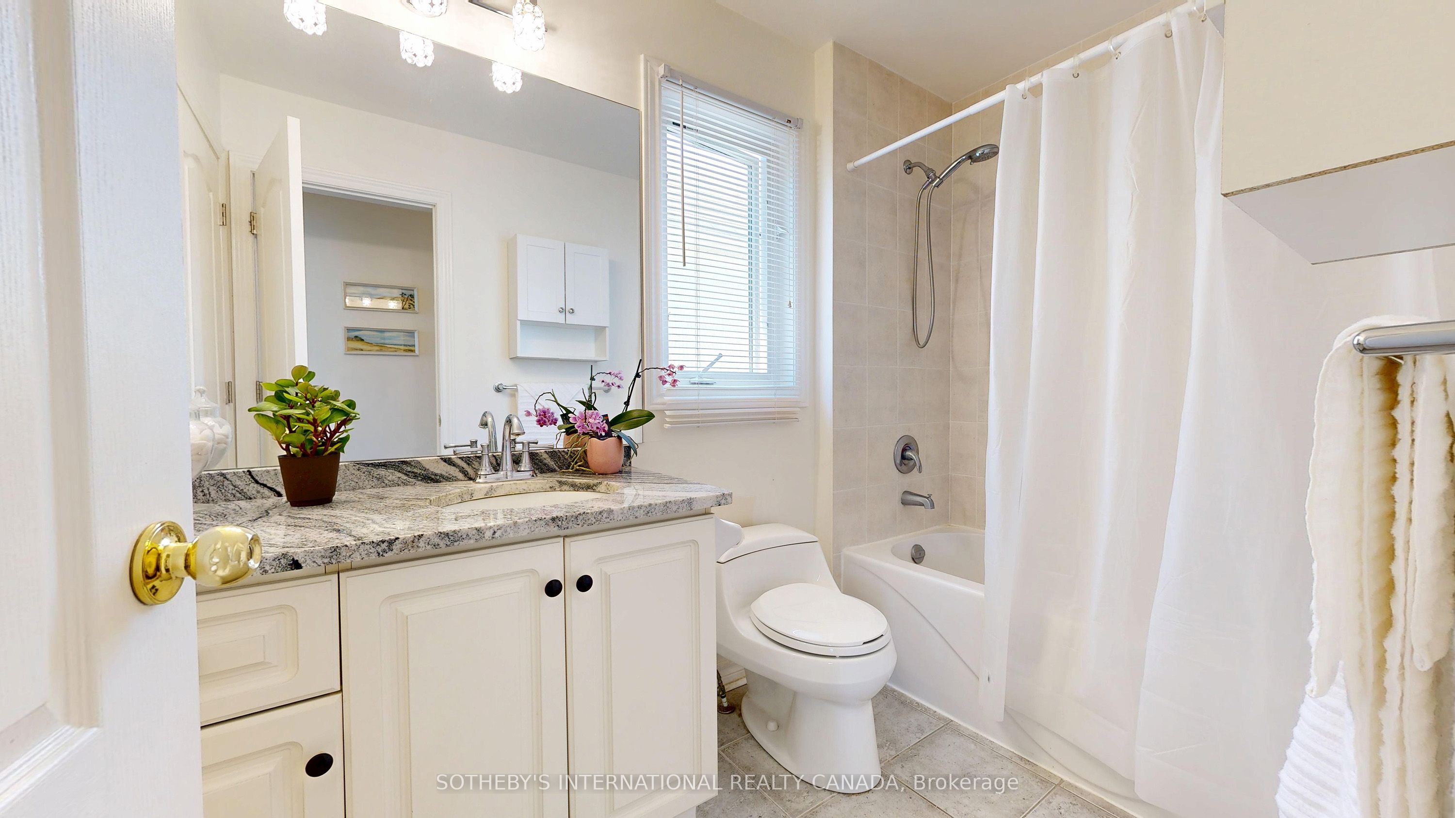 19 Grand Poplar Lane Property Photo 16