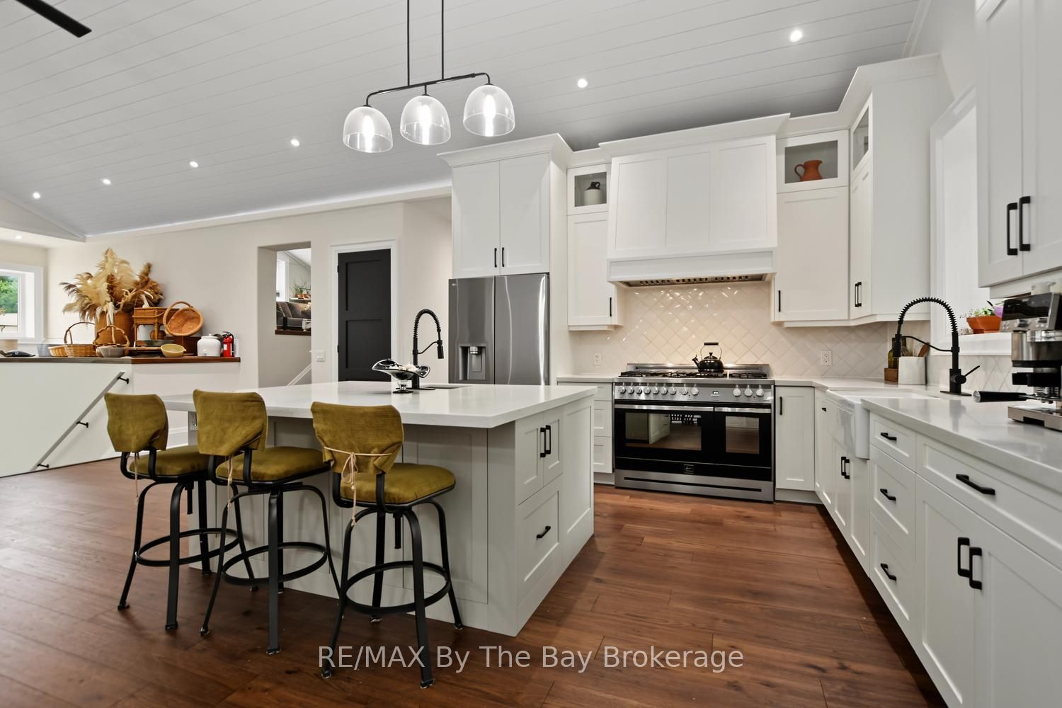208 Thomas Street Property Photo 18